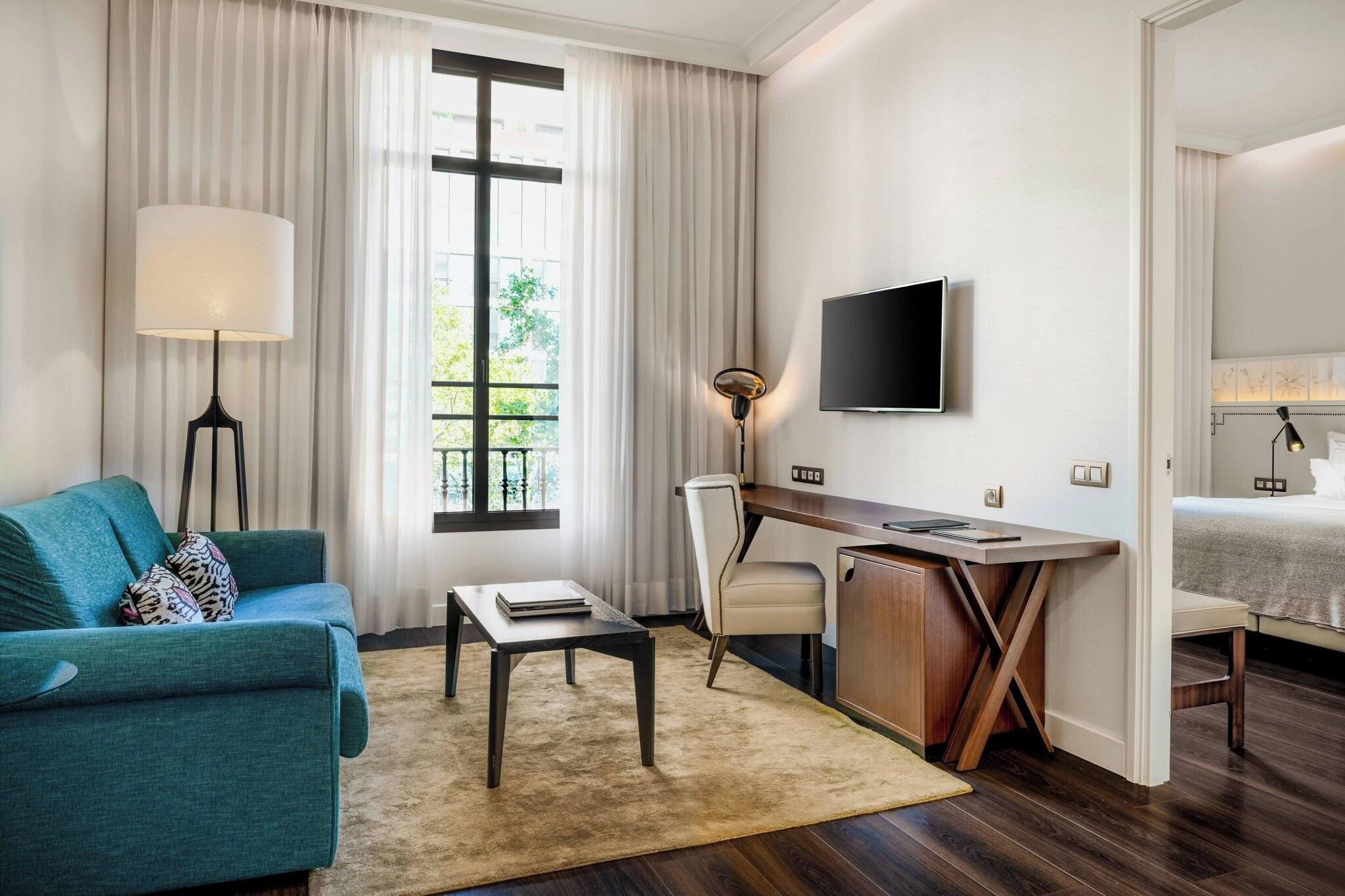 Junior Suite City View One Bedroom