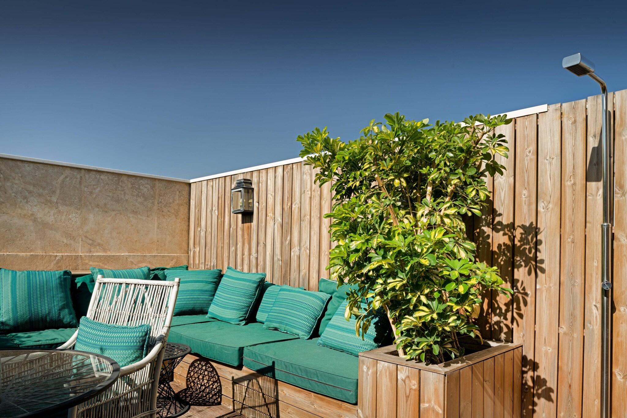 Suite King Bed One Bedroom 