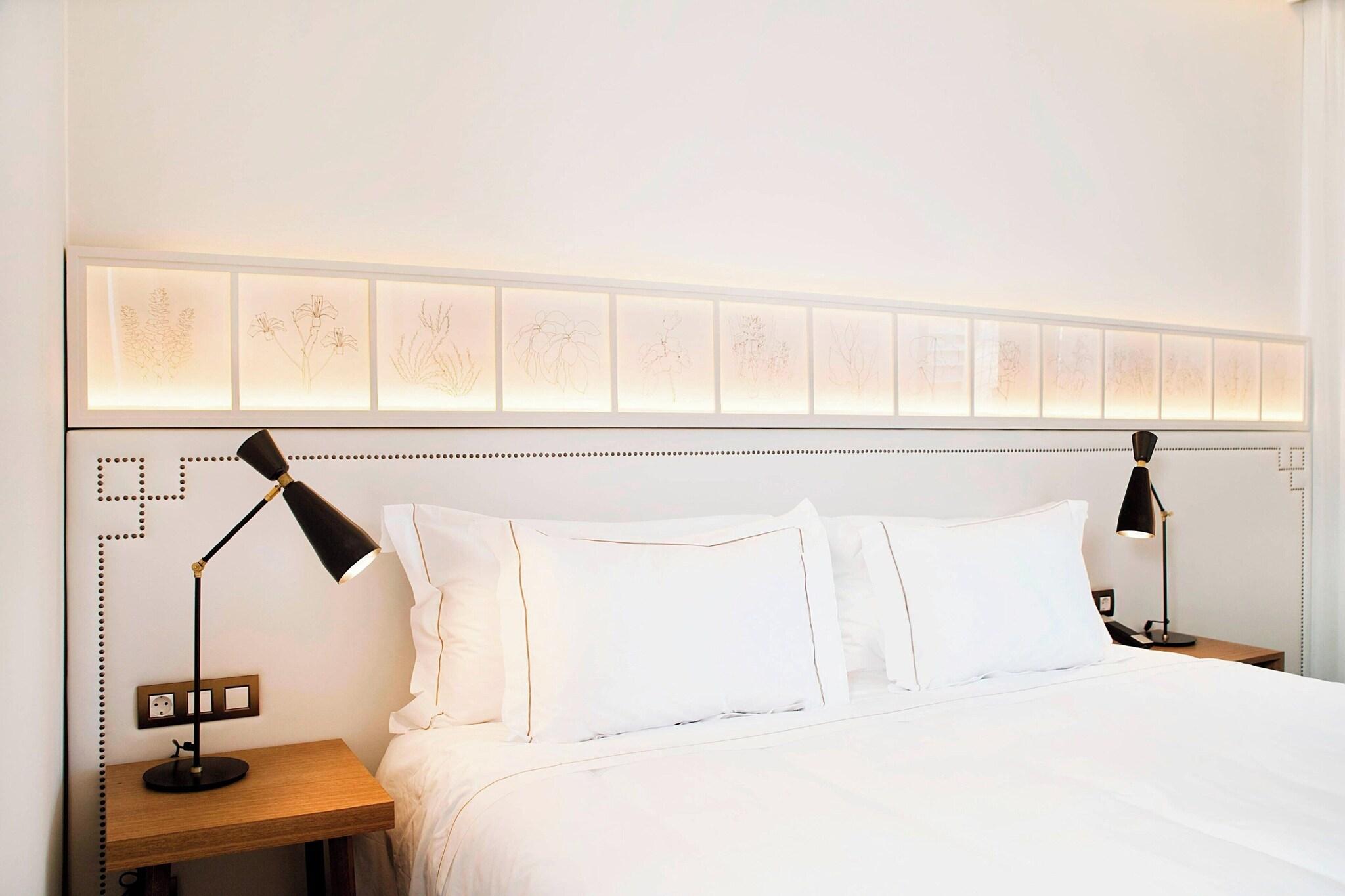 Double King Size Bed