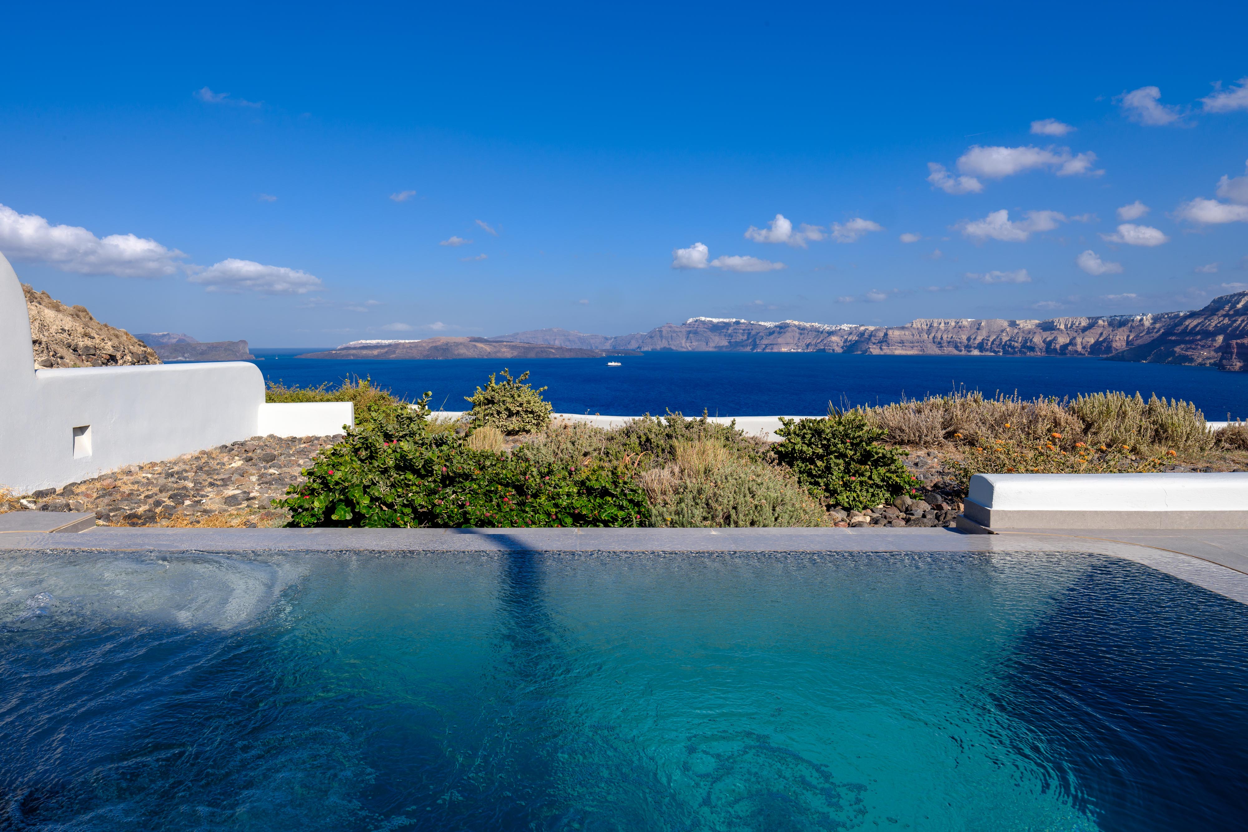 Suite Deluxe with Private Pool