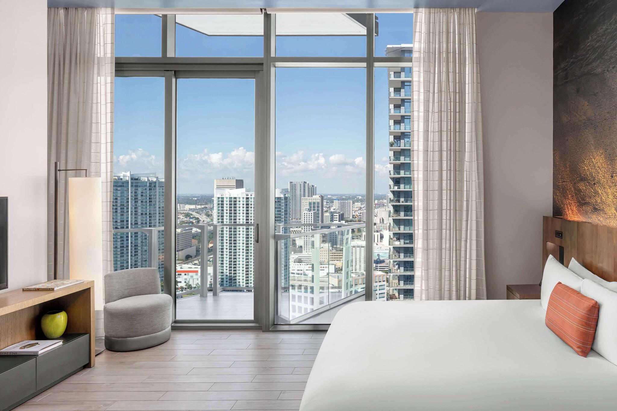 Suite King Bed One Bedroom 