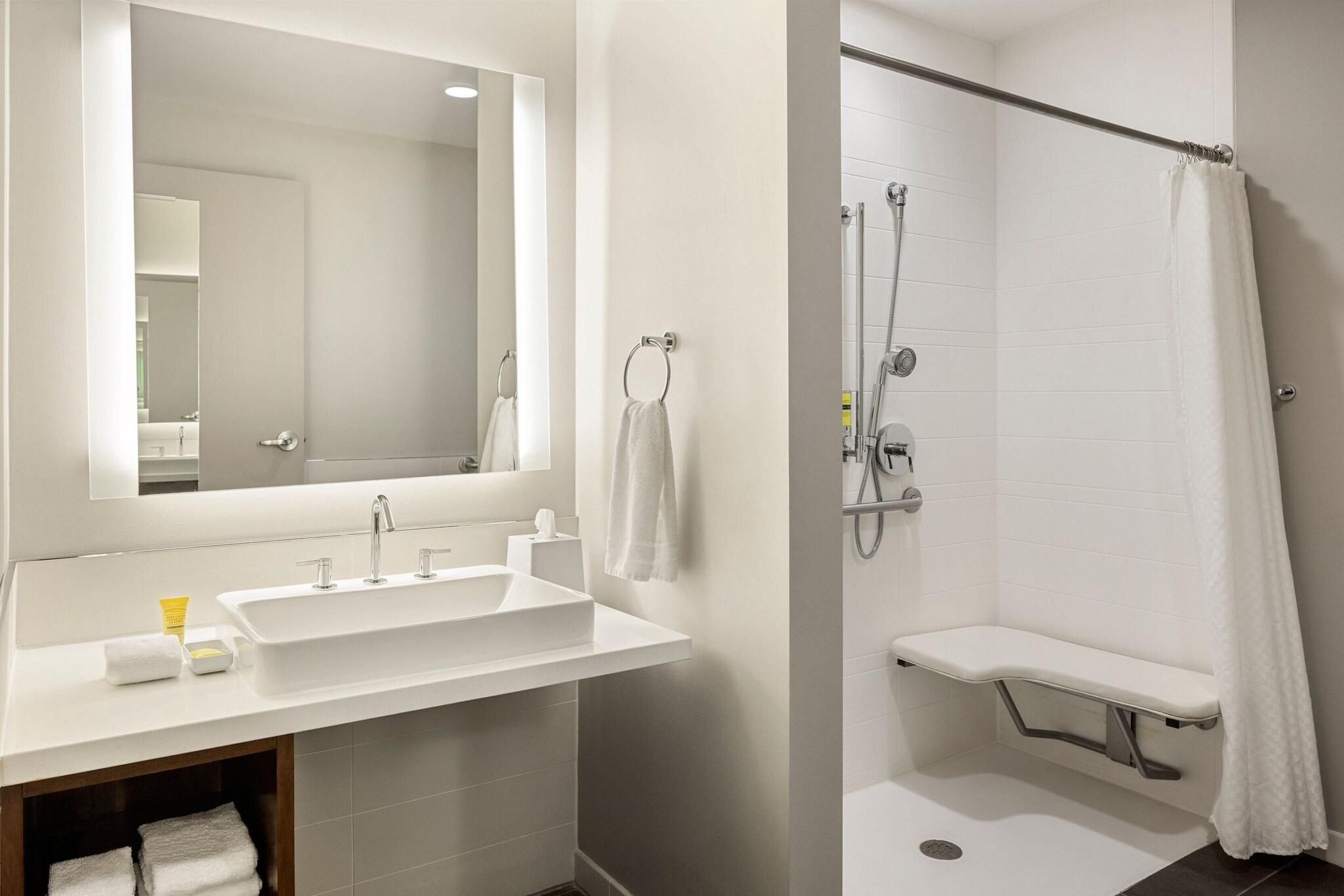 Studio King Size Bed