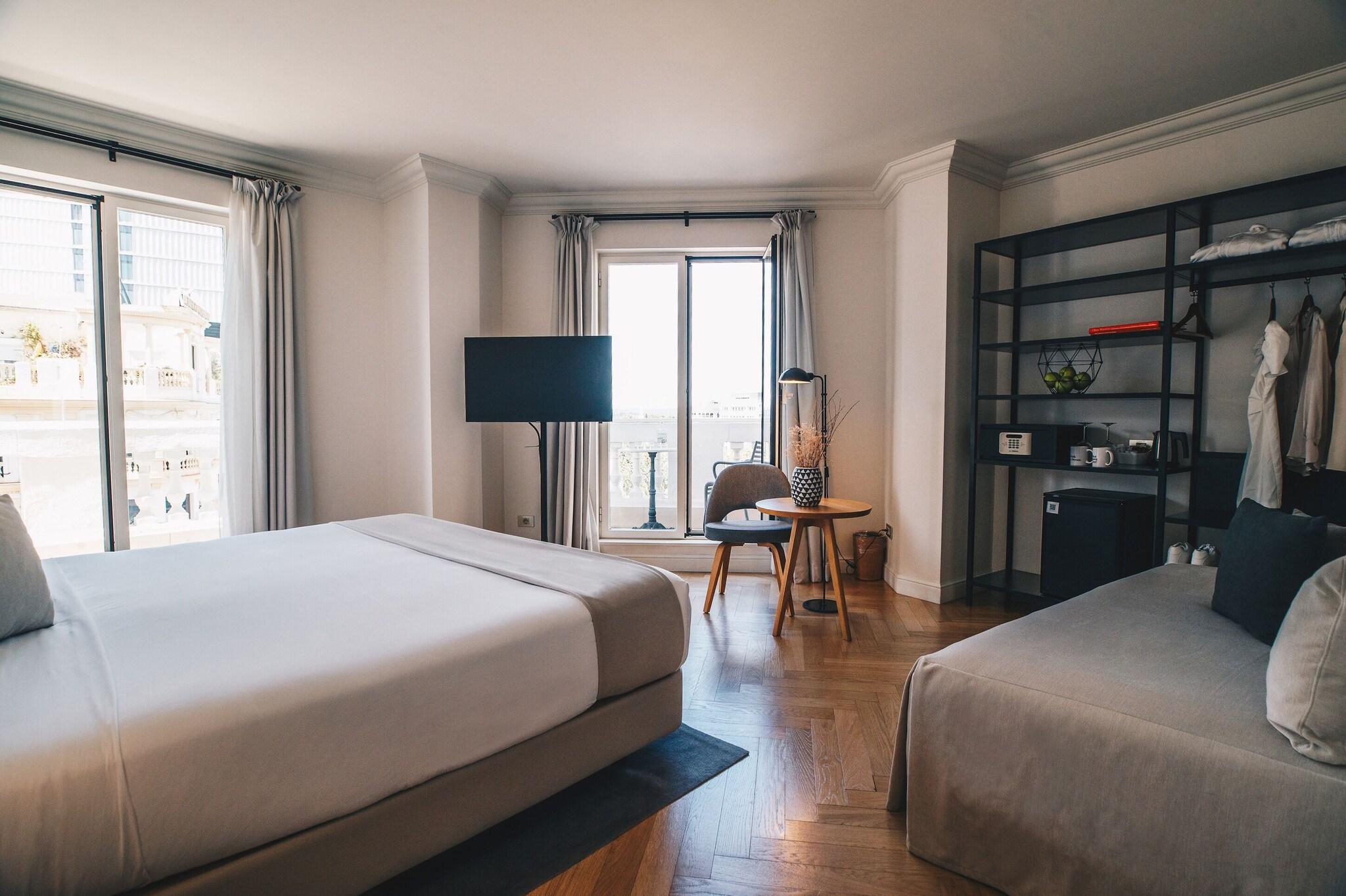 Double Premium City View