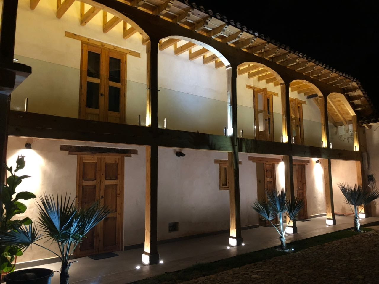 Apartment Queen Size Bed