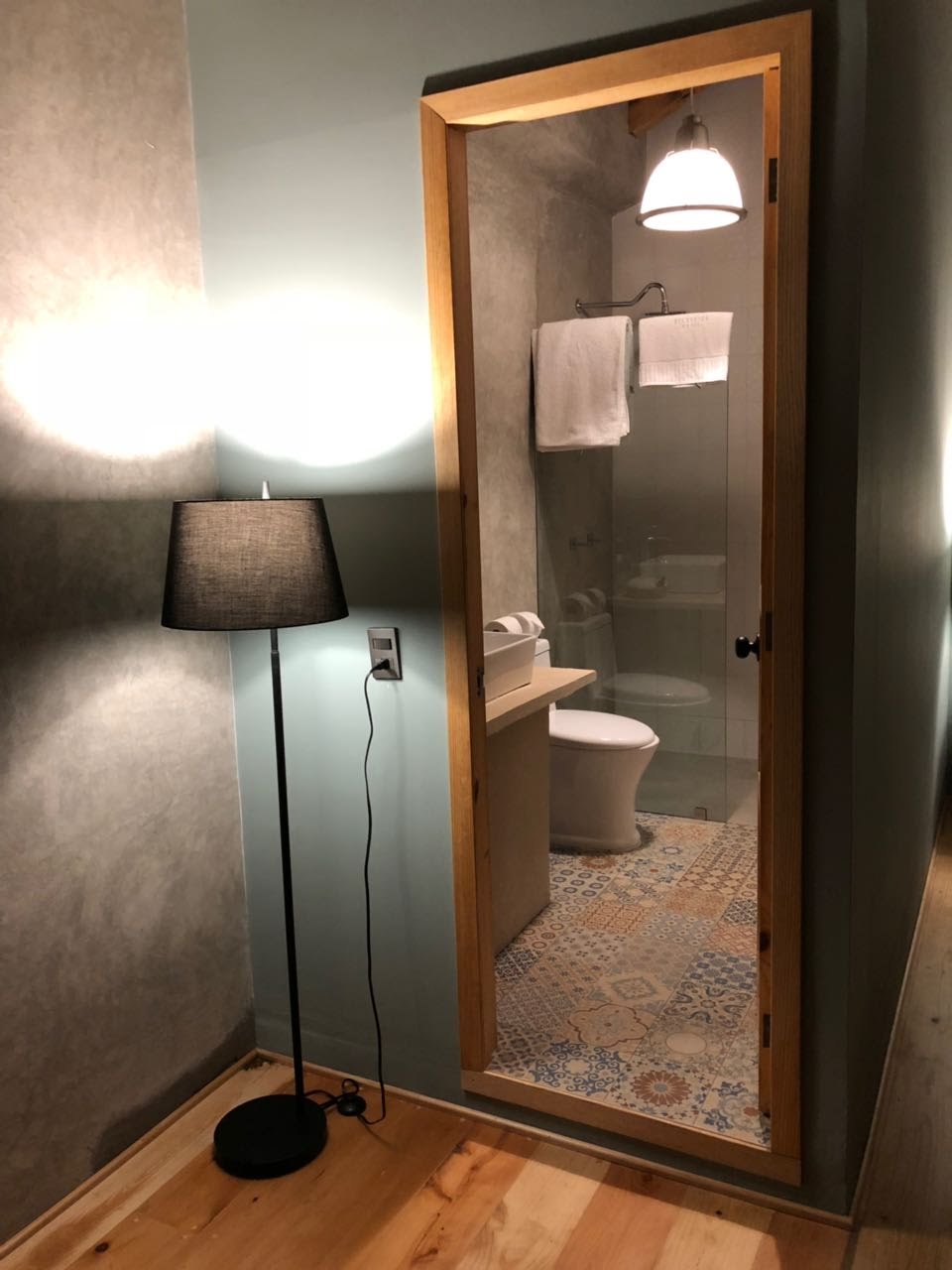 Apartment King Size Bed