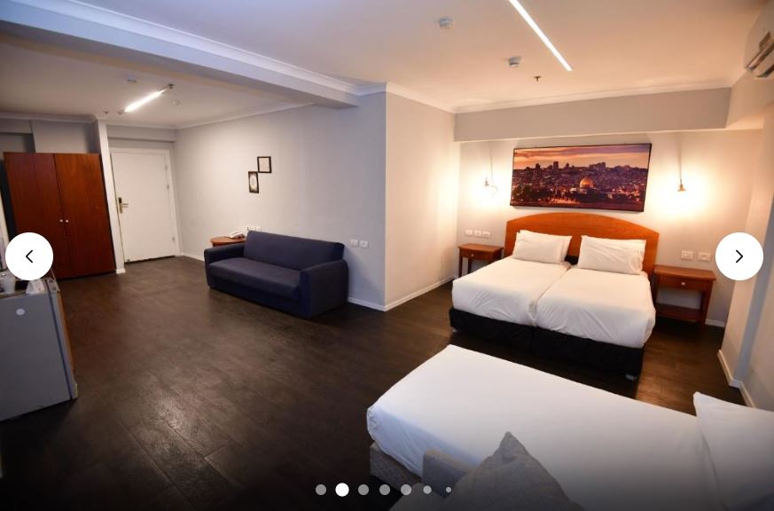 Triple Deluxe Two Beds