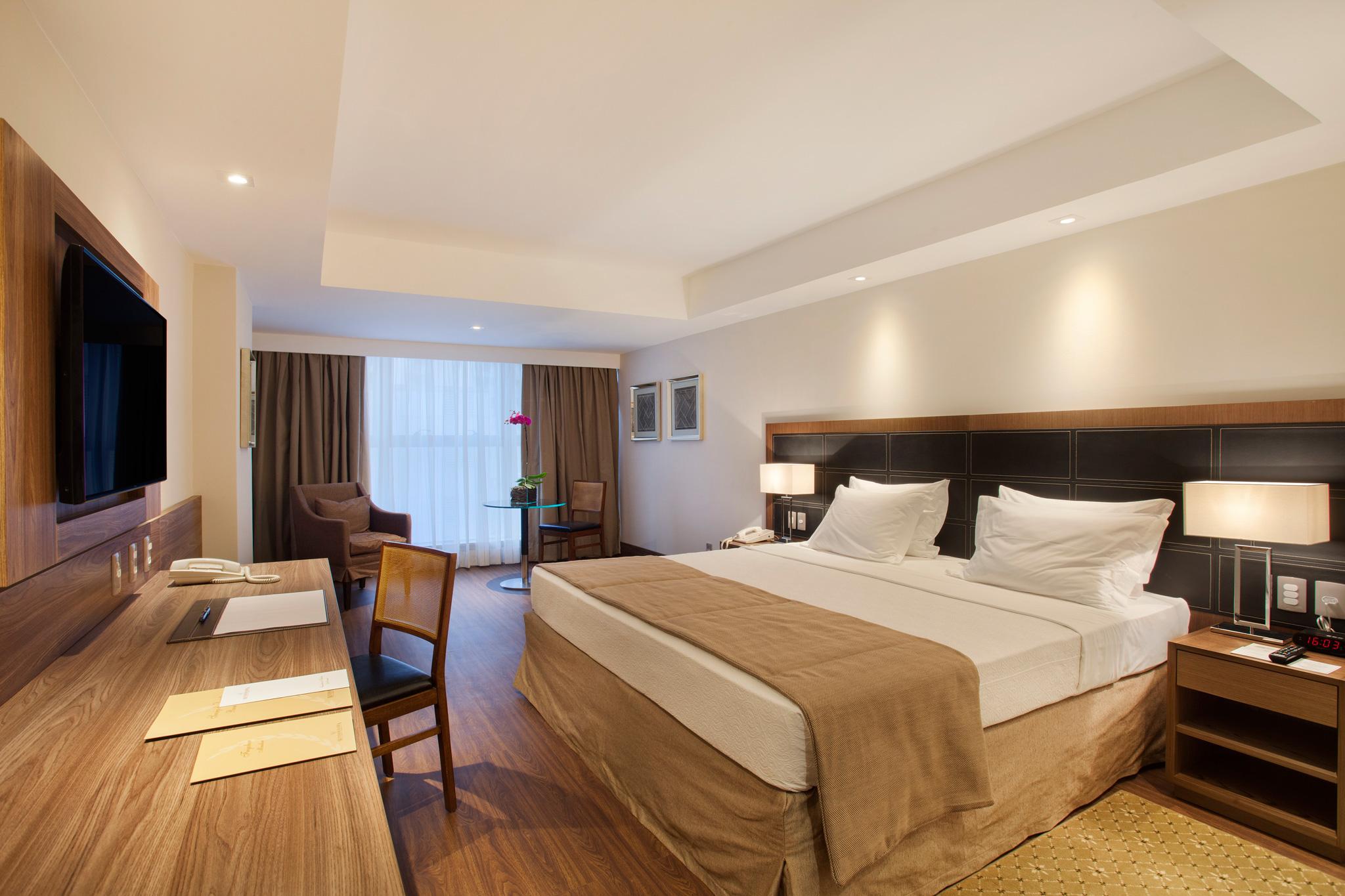 Triple Executive Superior