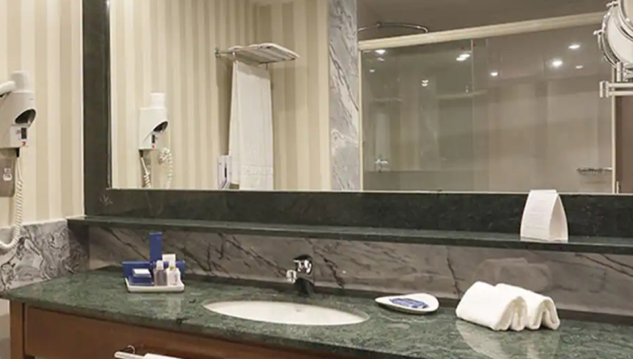 Double Superior Ocean Front