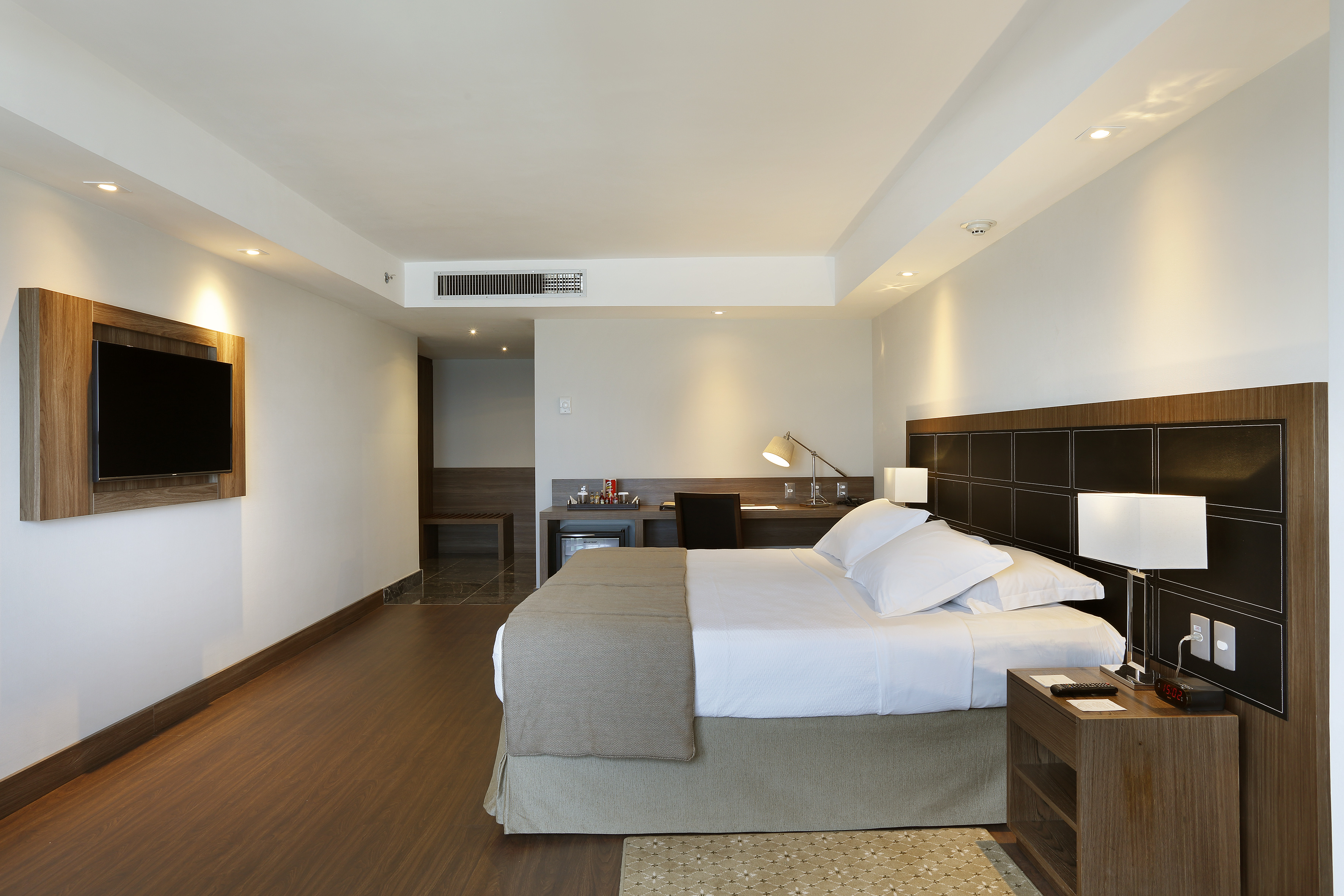 Single Executive Superior