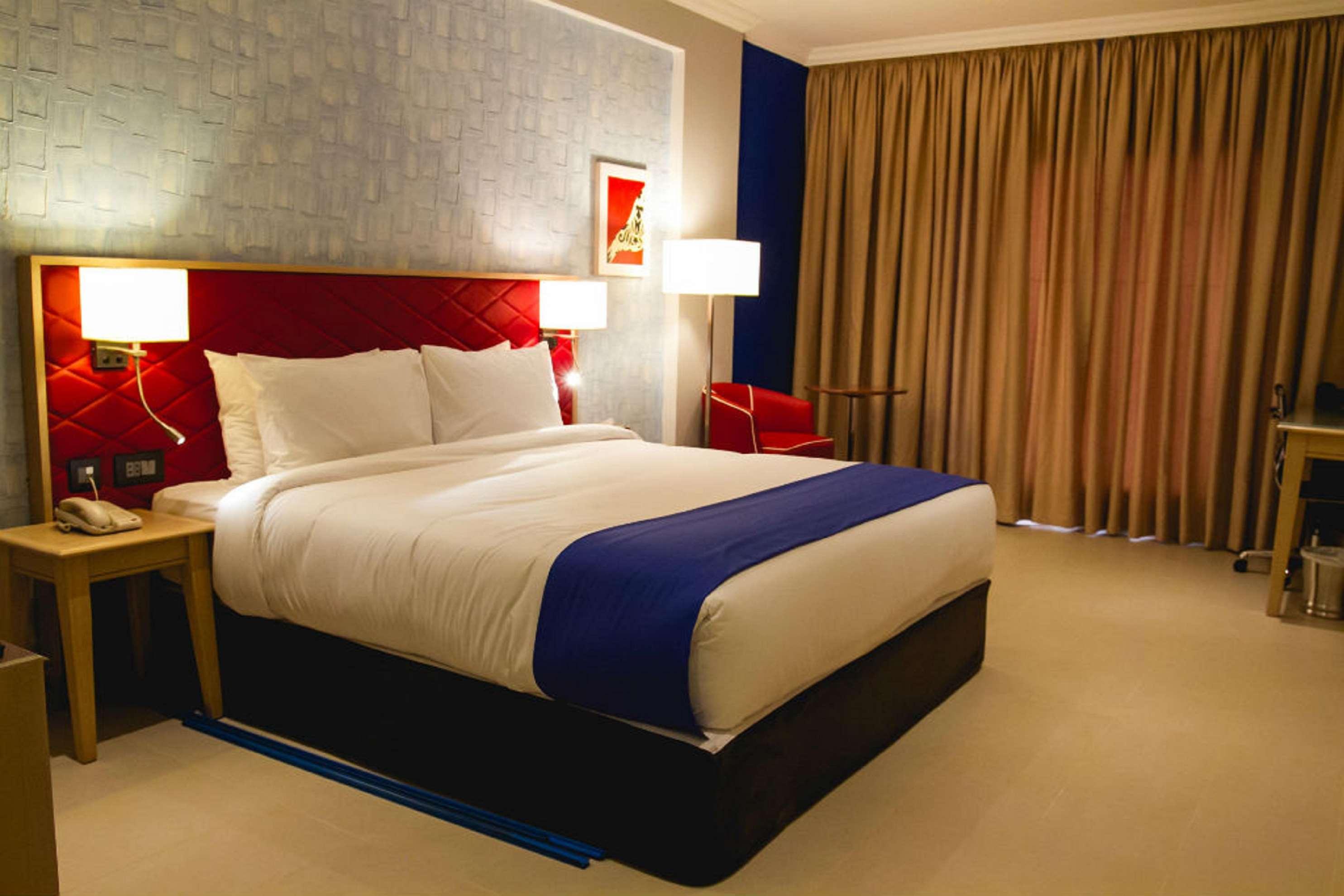 Suite Queen Bed Non Smoking