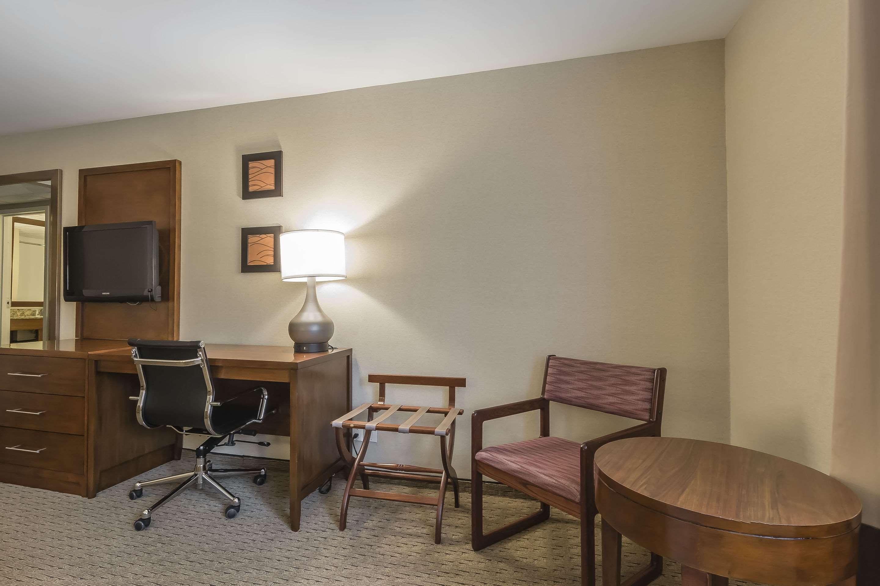 Double Two Double Beds Non Smoking