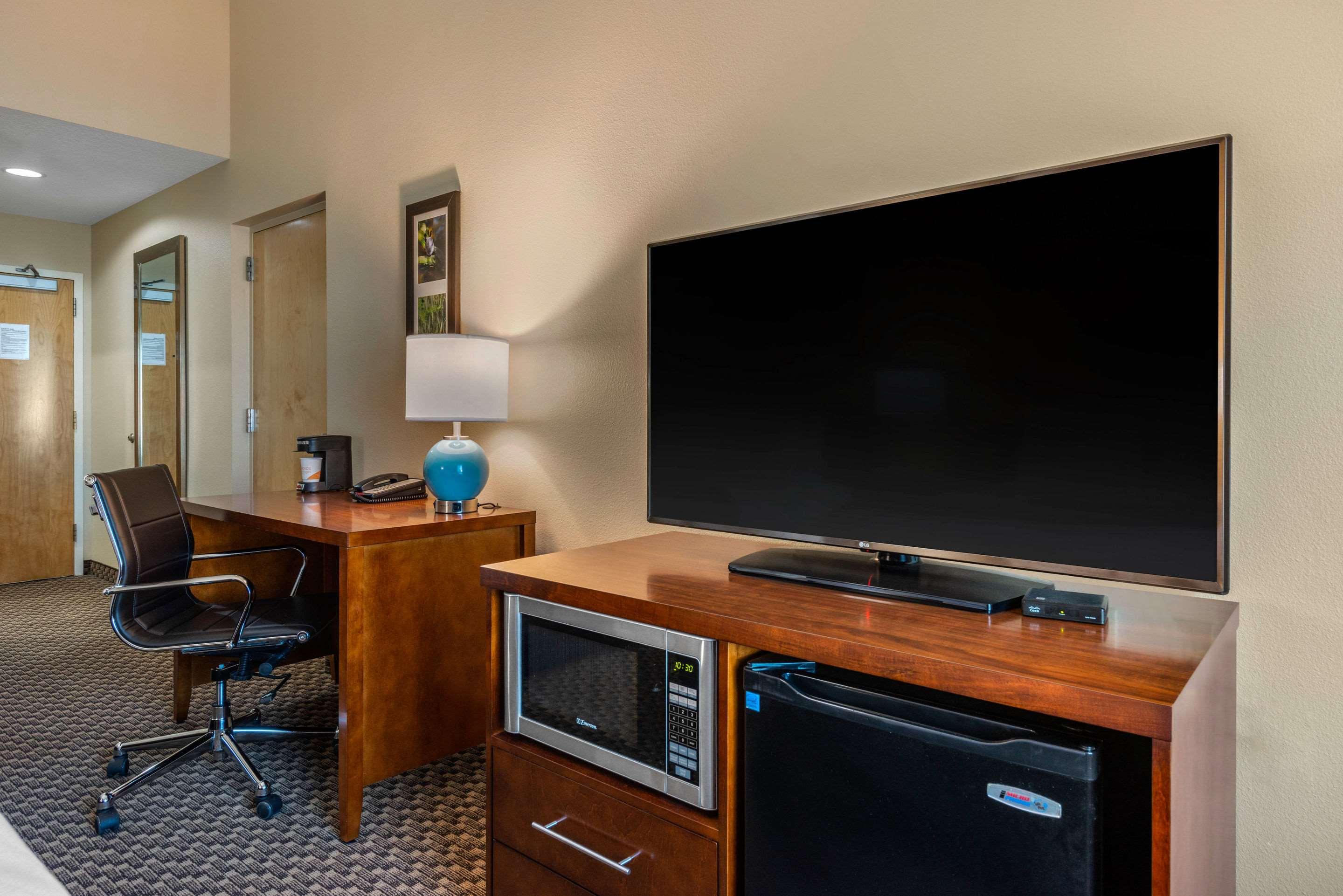 Double Two Queen Beds Non Smoking