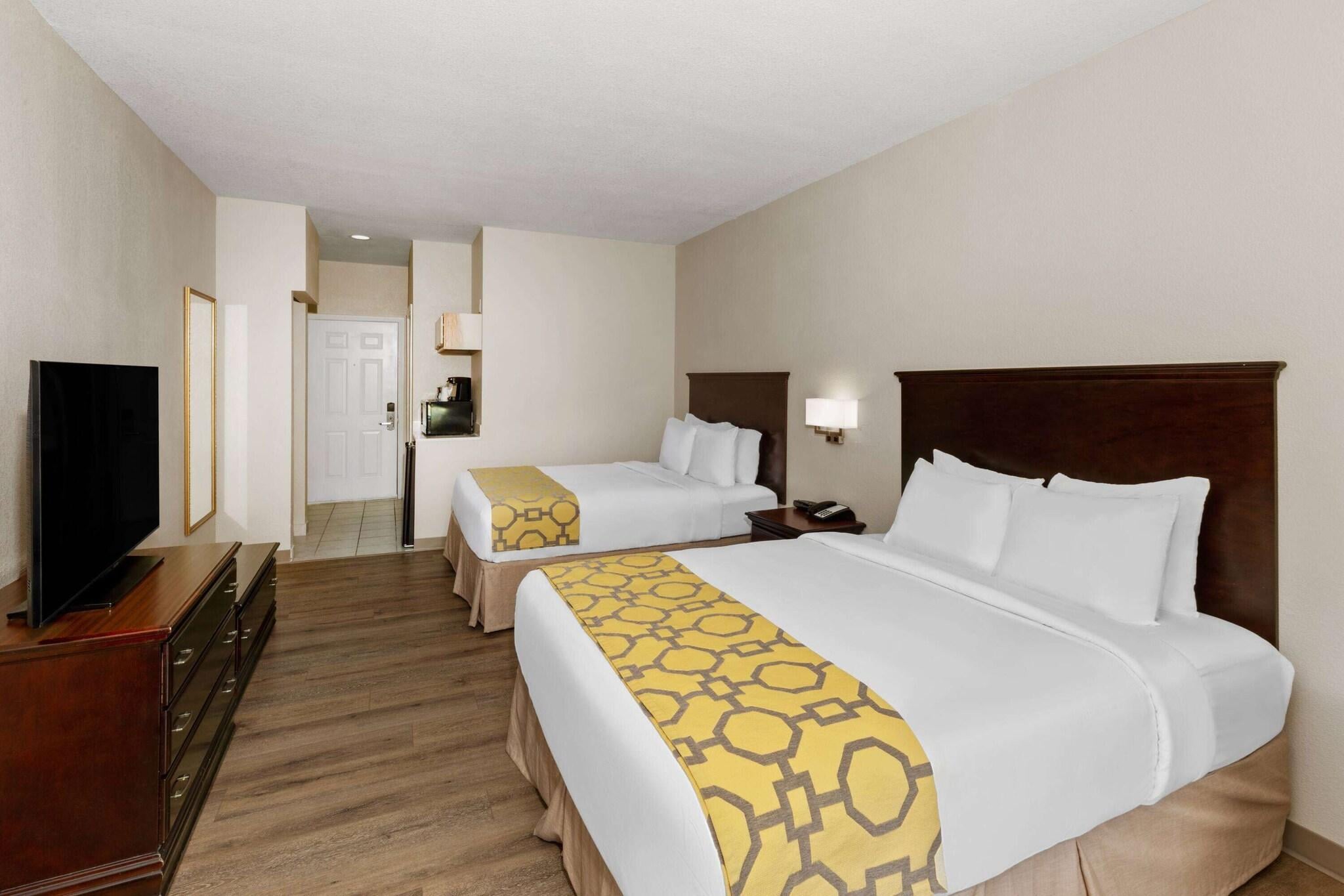 Room Accessible King Size Bed