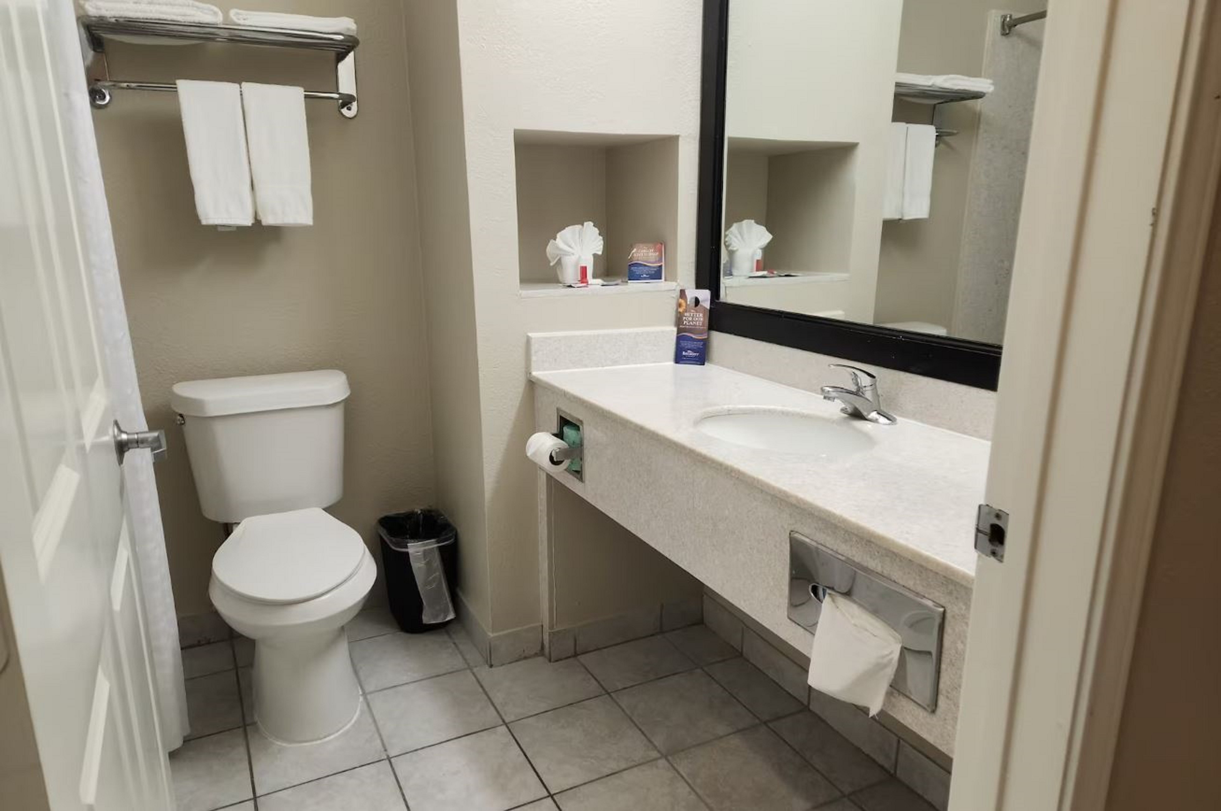 Suite Queen Size Bed