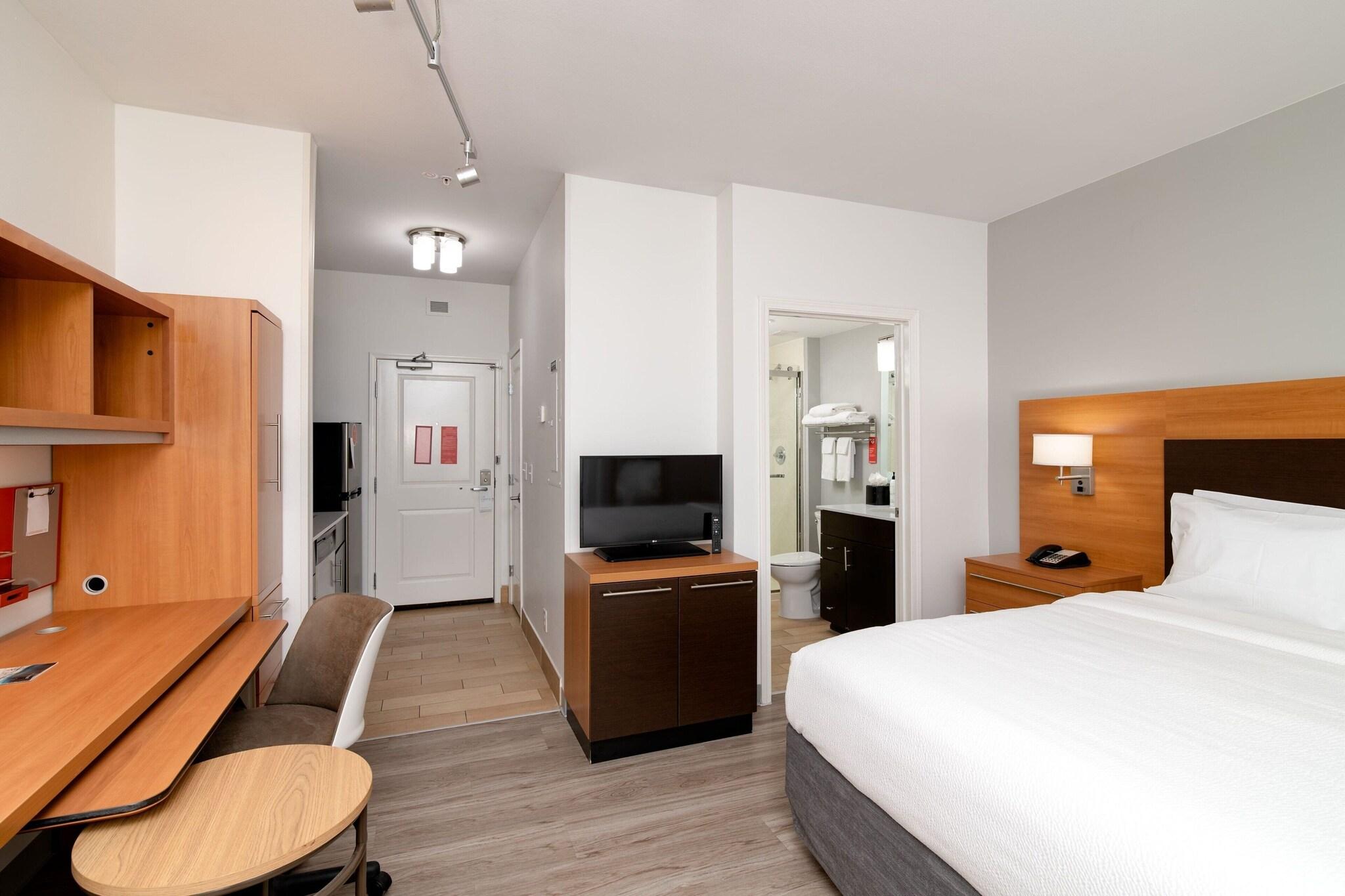 Studio King Size Bed