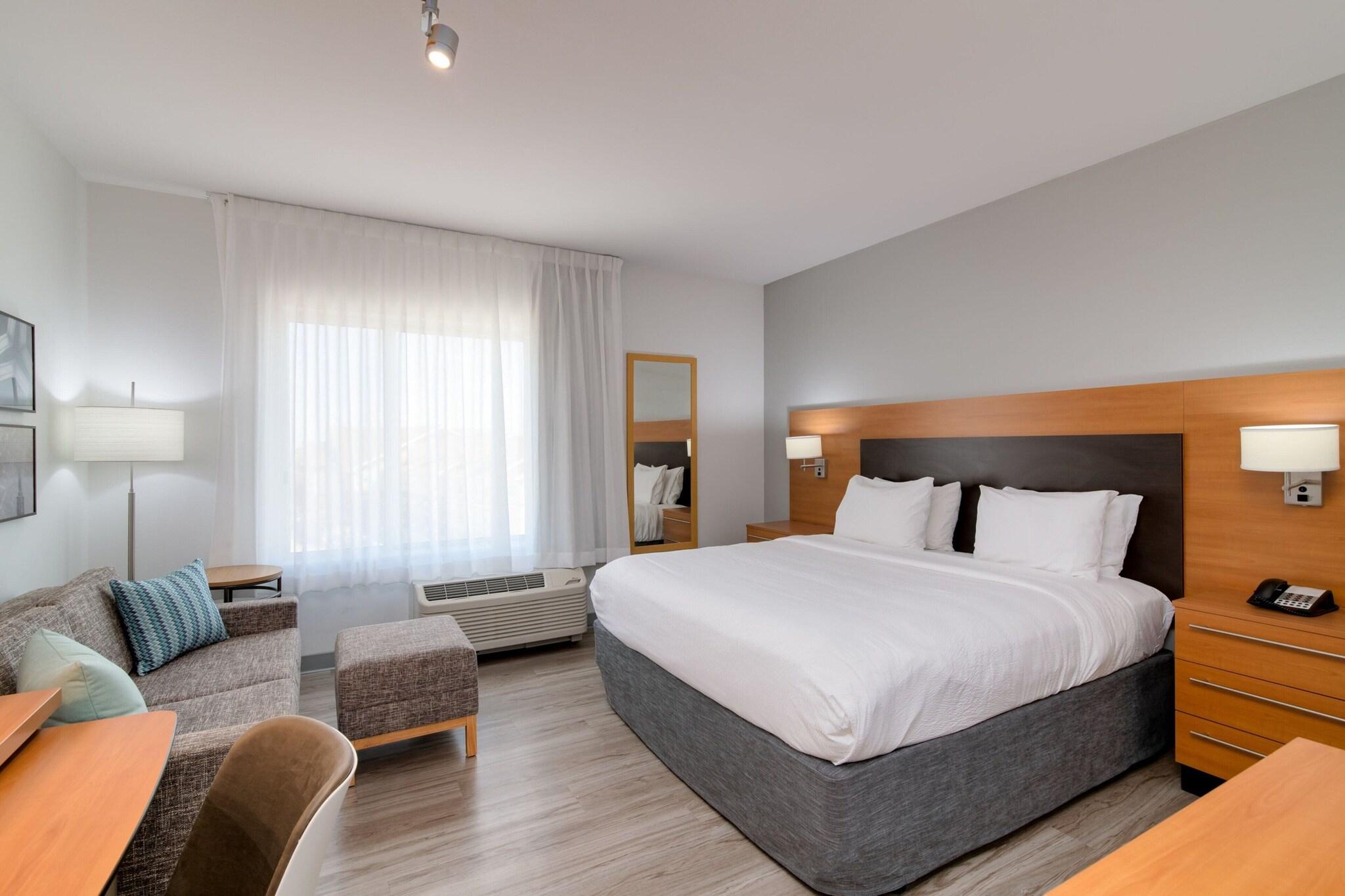 Studio King Size Bed