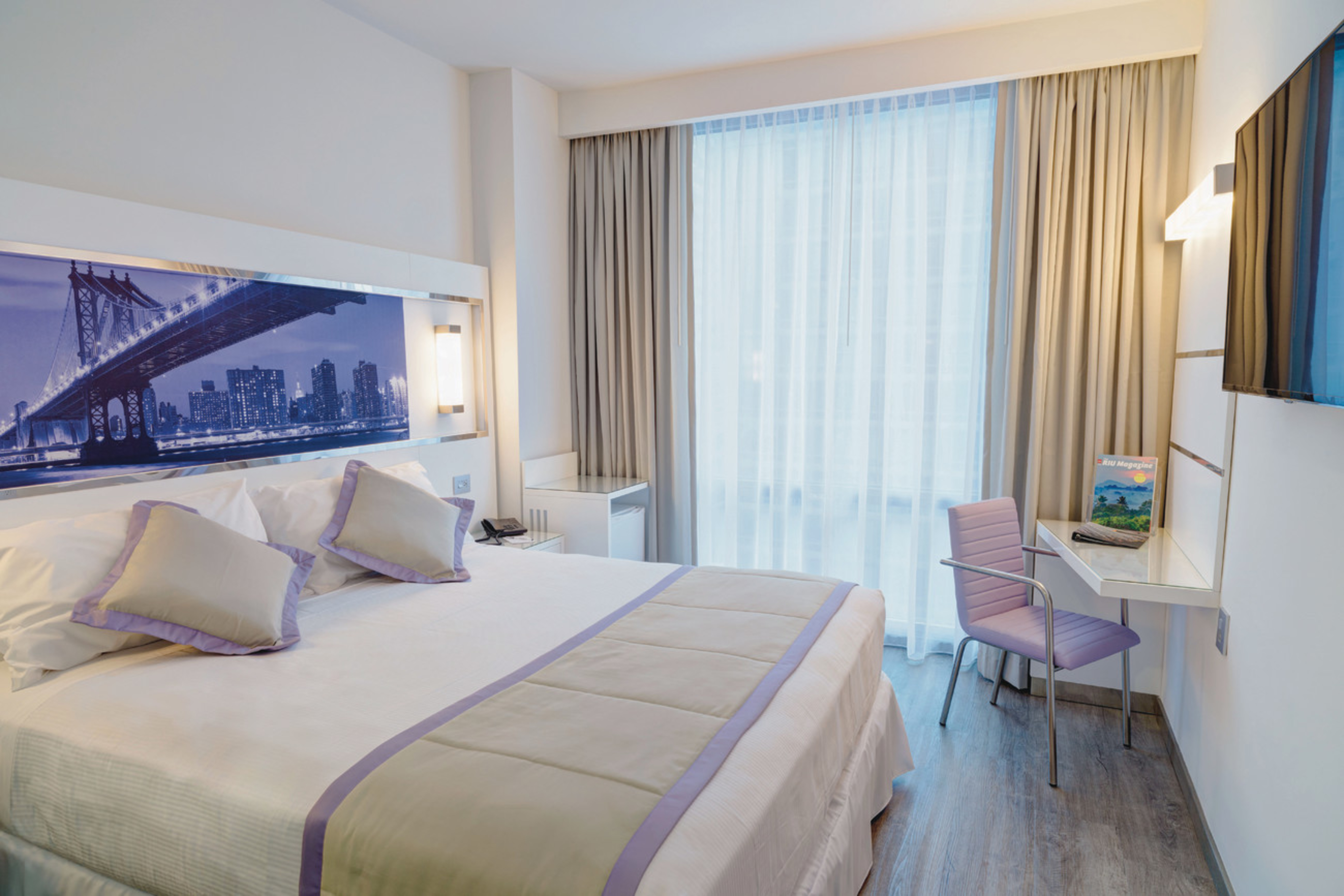 Double Executive King Bed