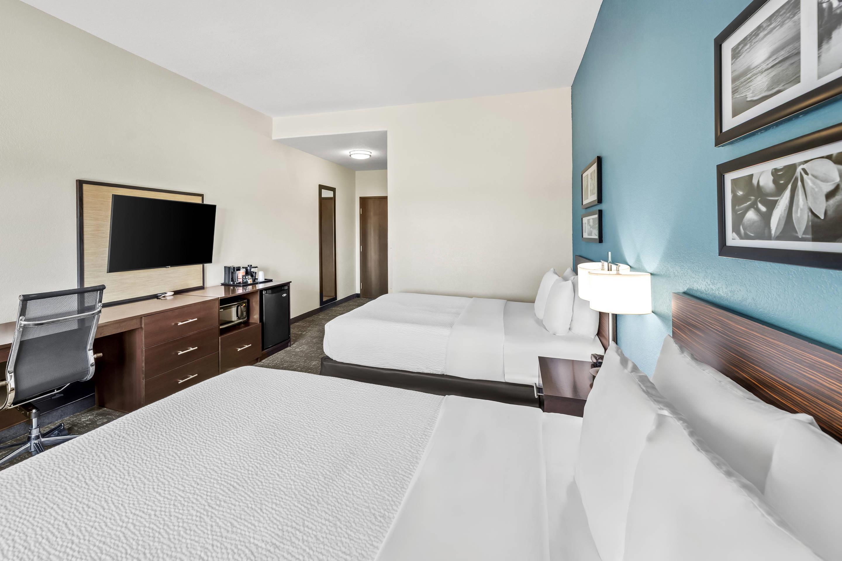 Double Two Queen Beds