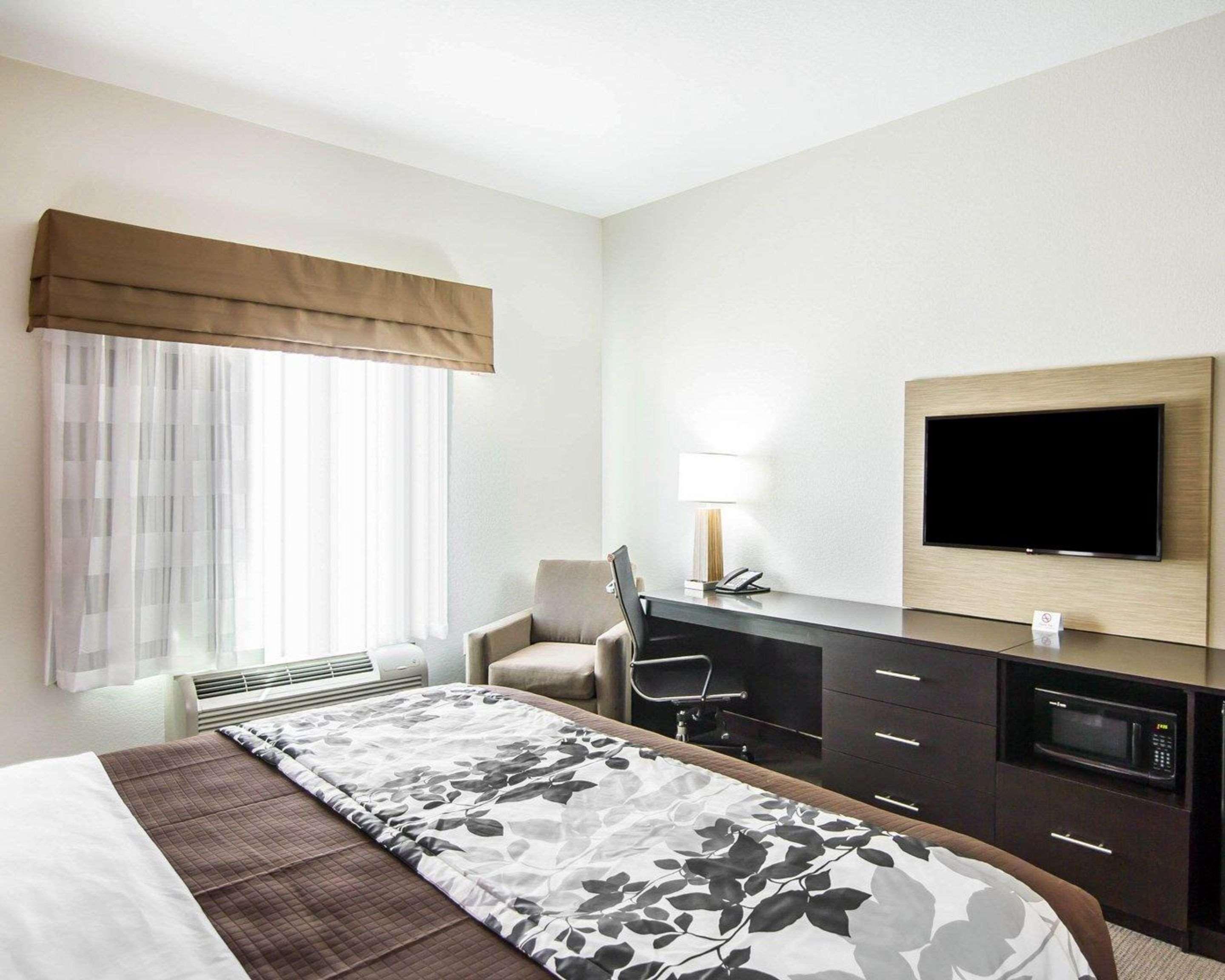 Double King Bed Non Smoking