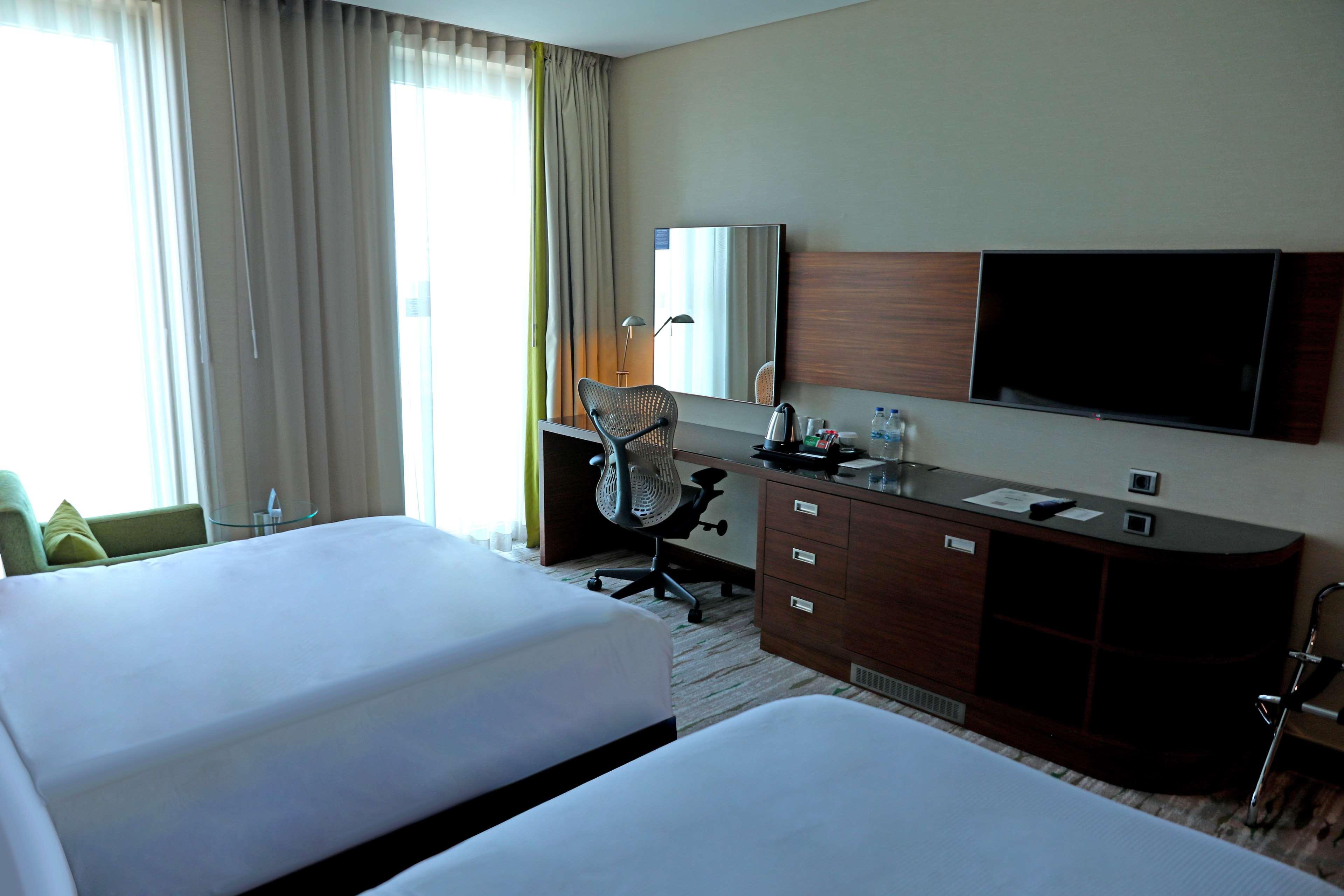 Room Connecting Room