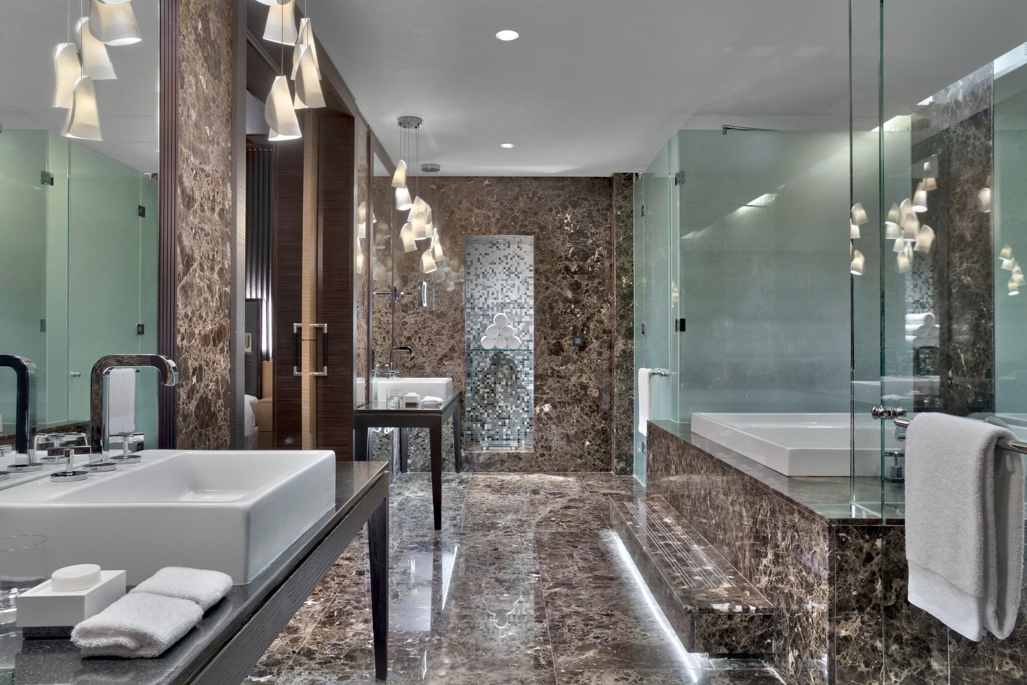 Suite Presidential with Views