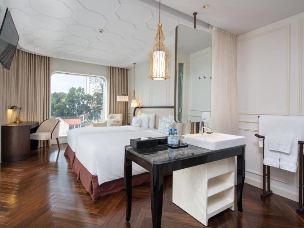 Double Deluxe Executive