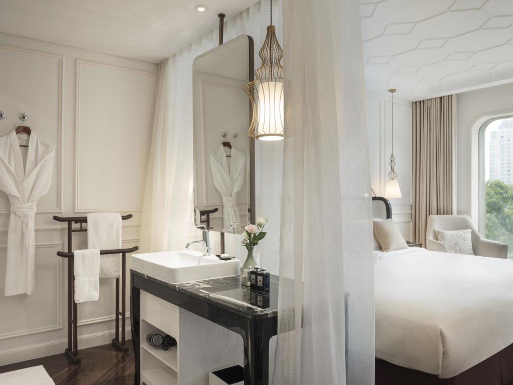 Double Deluxe Executive