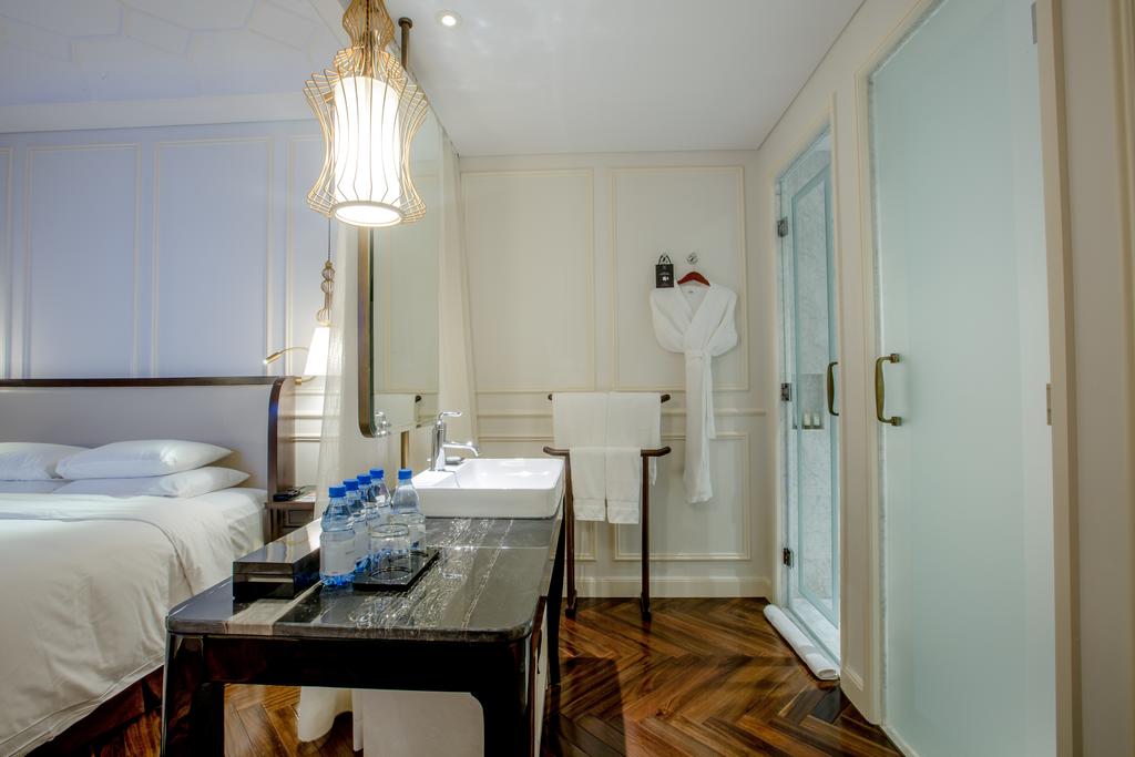 Double or Twin Deluxe