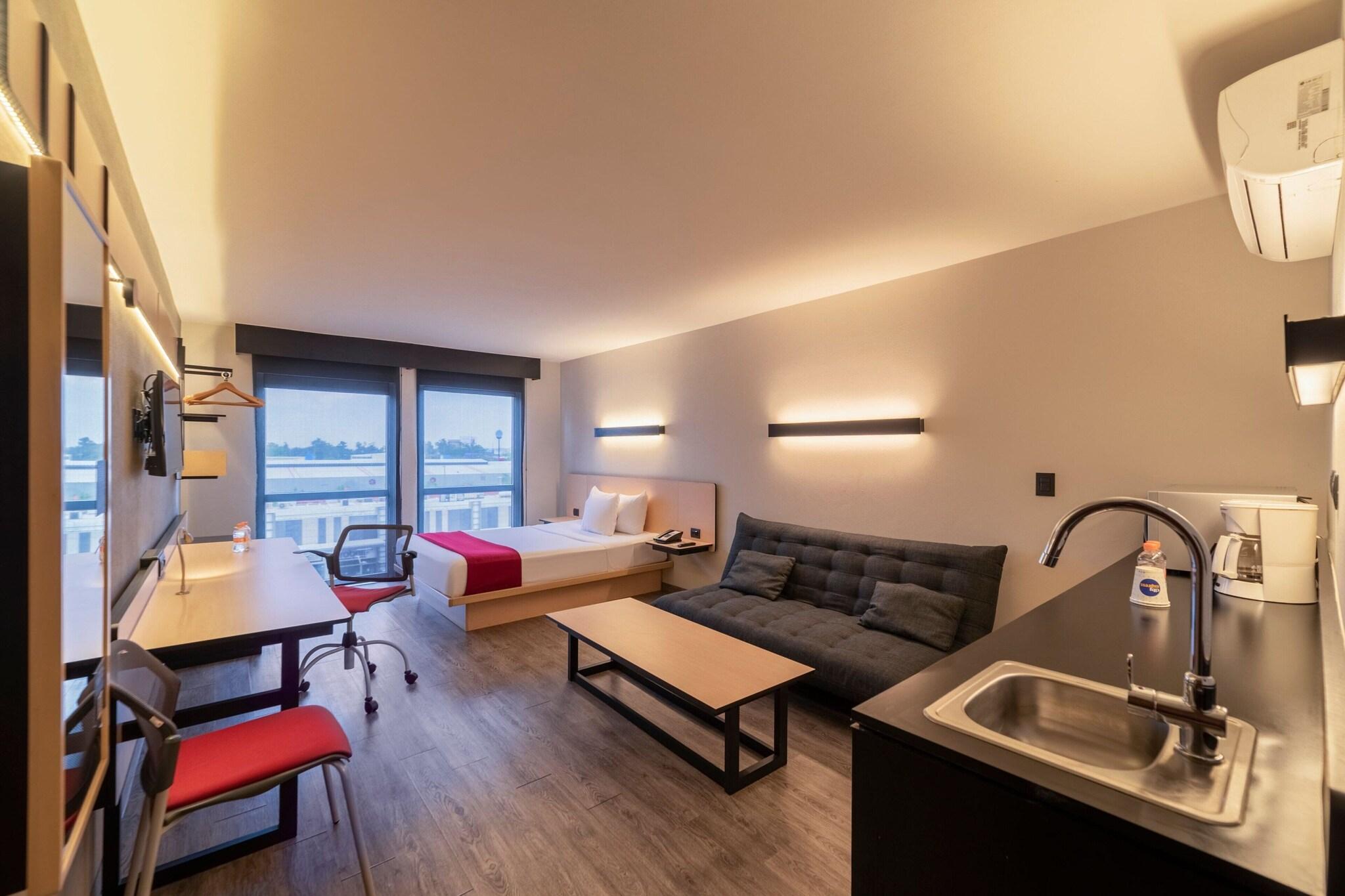 Double Superior Queen Bed