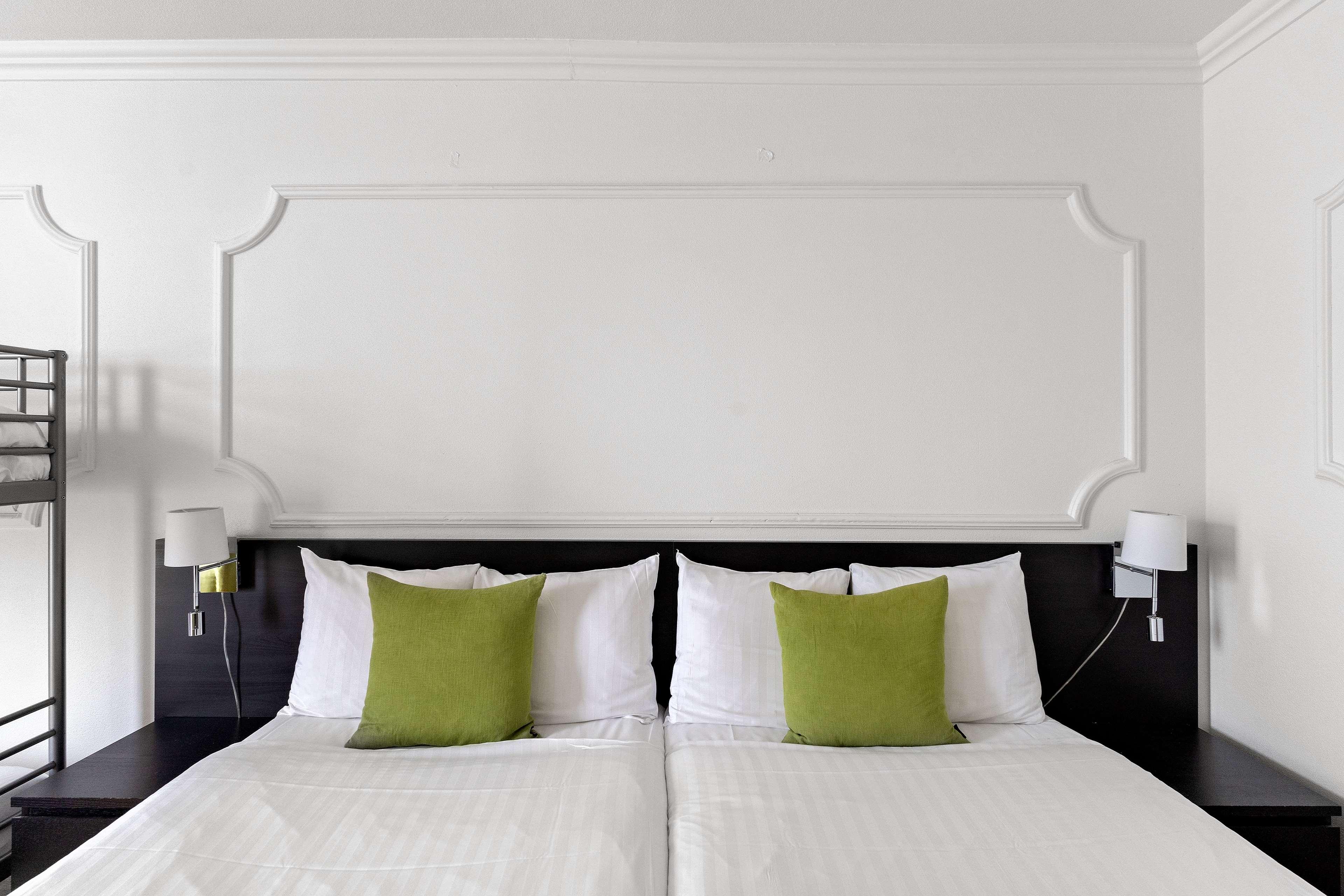 Family Room Queen Bed Non Smoking