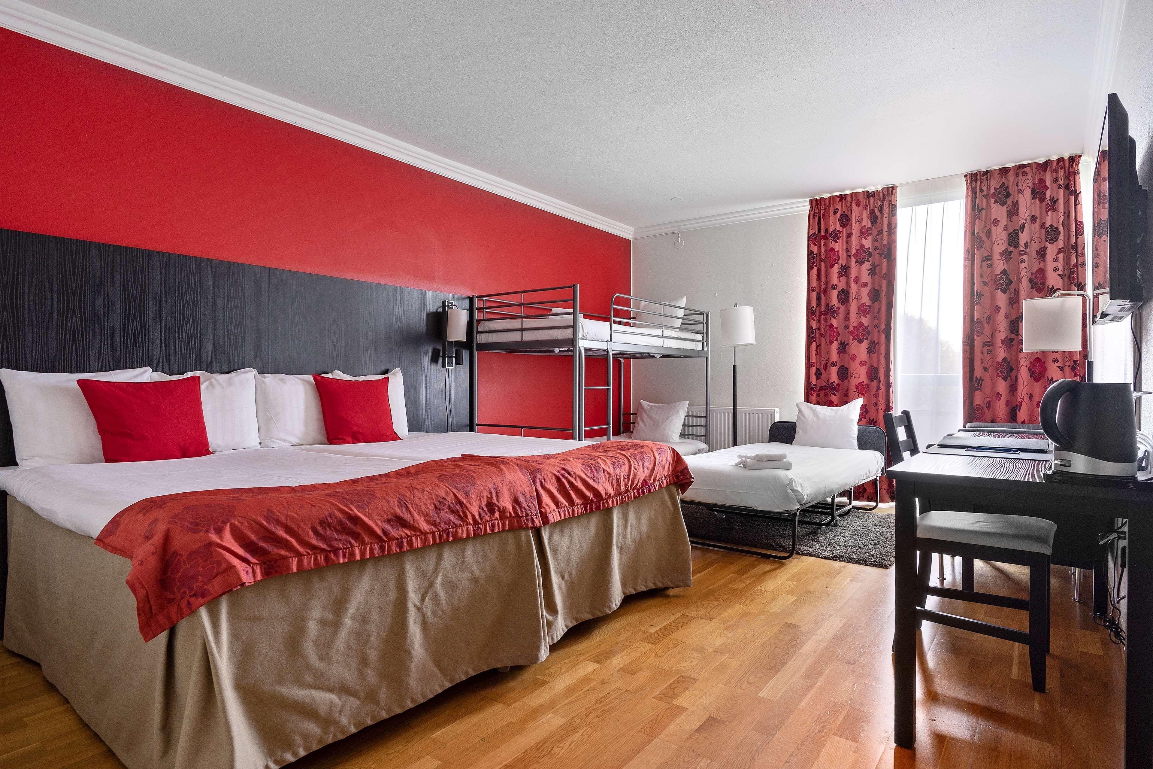 Family Room Queen Bed Non Smoking