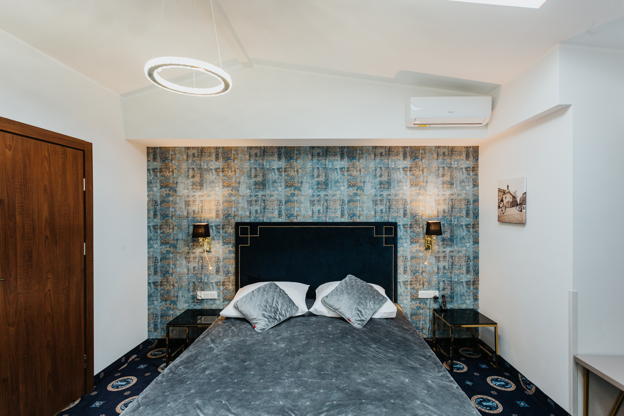 Double Single Economy