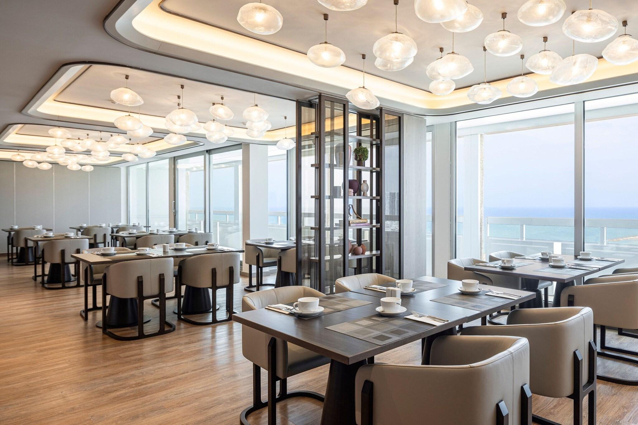 Suite King Bed One Bedroom 