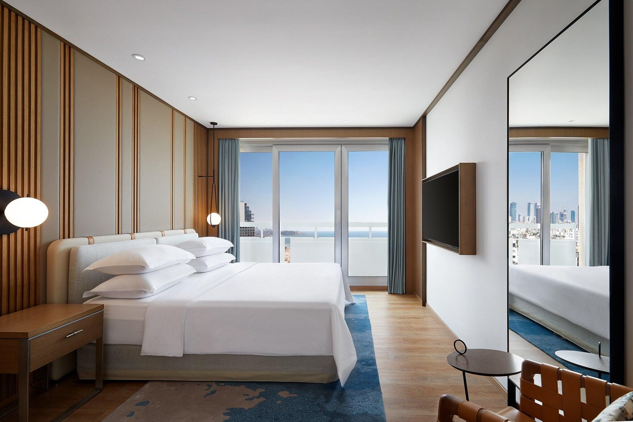 Suite King Bed One Bedroom 