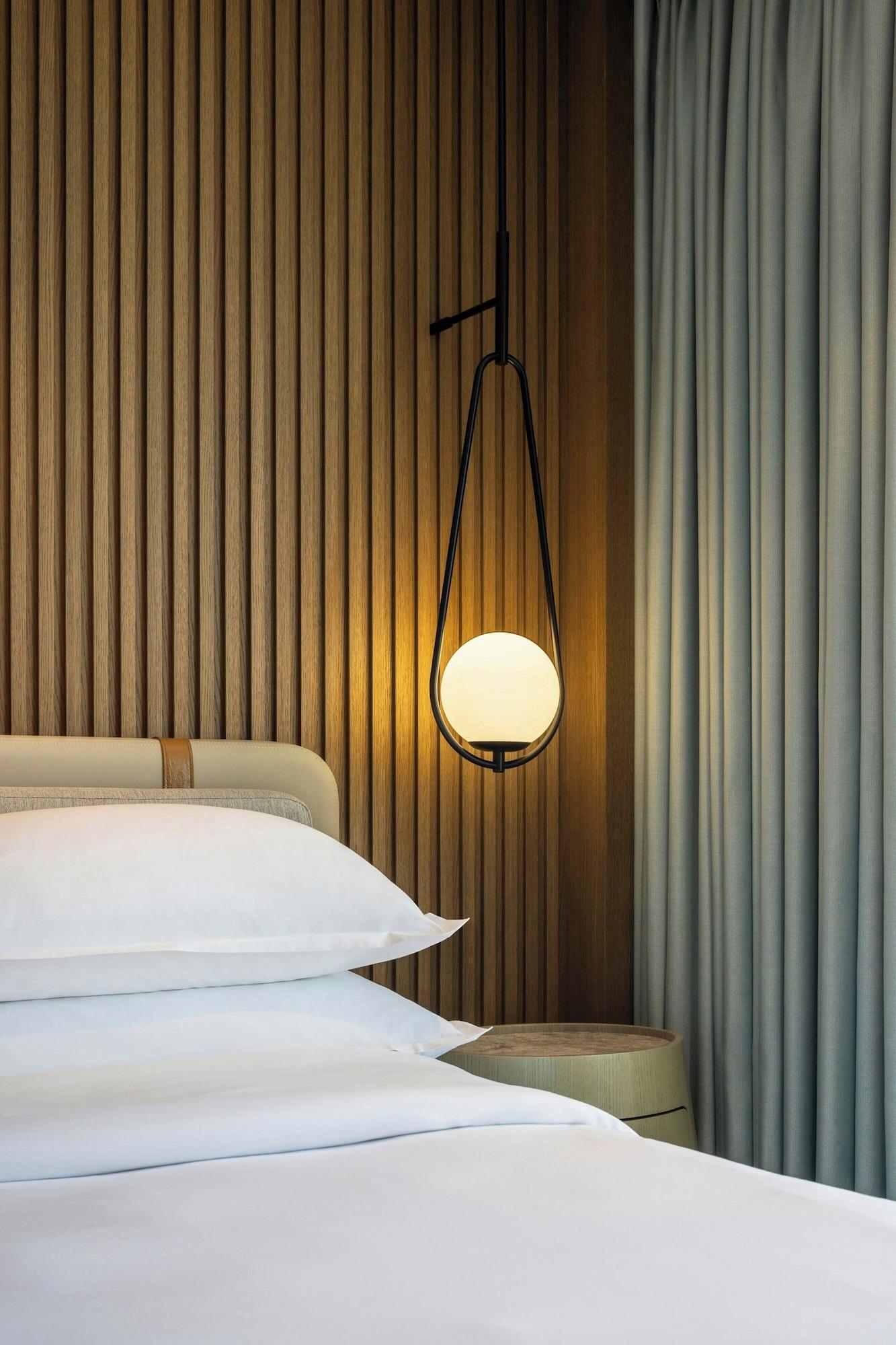 Double Deluxe Sea Front