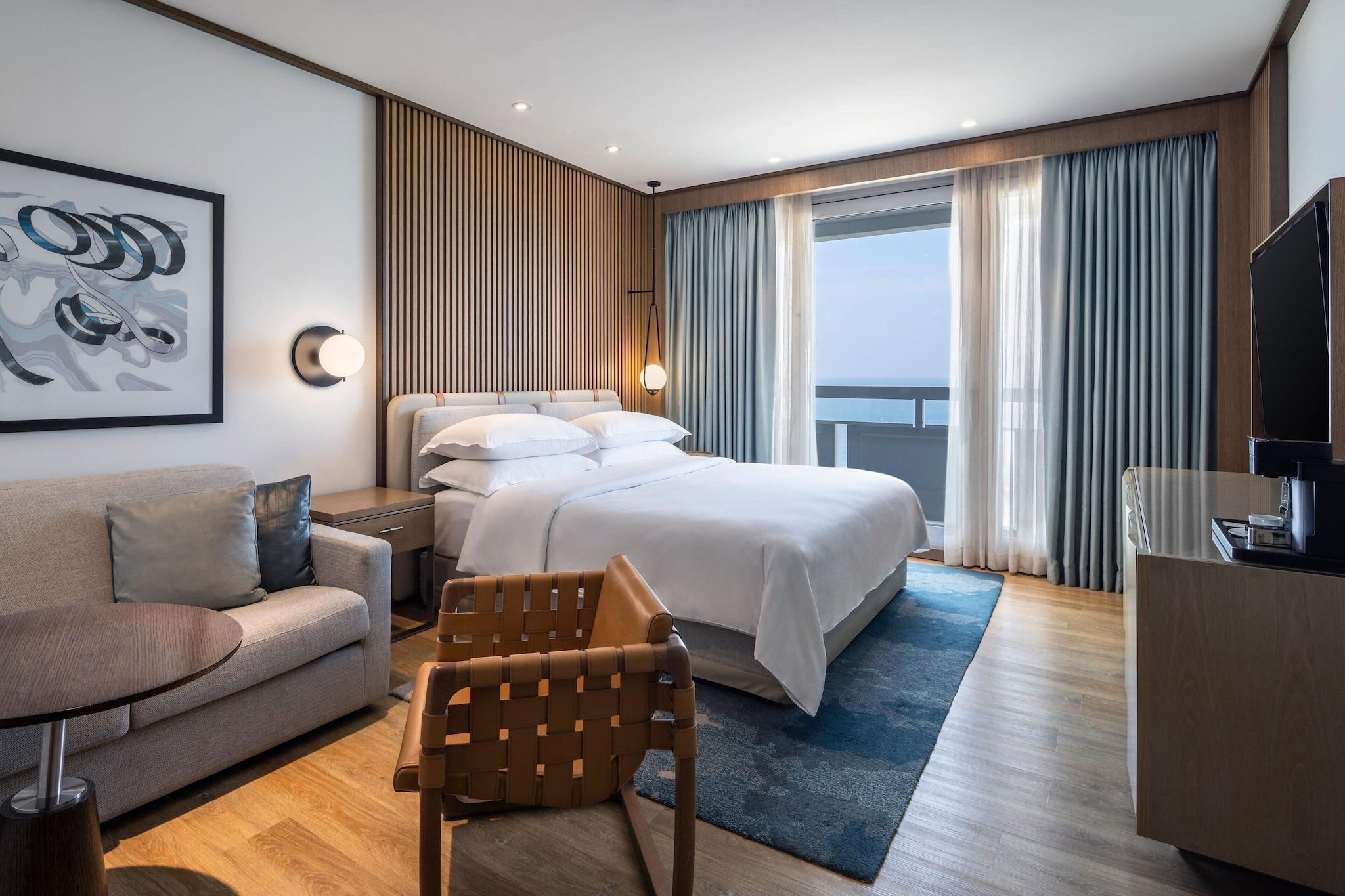 Double Deluxe Sea Front