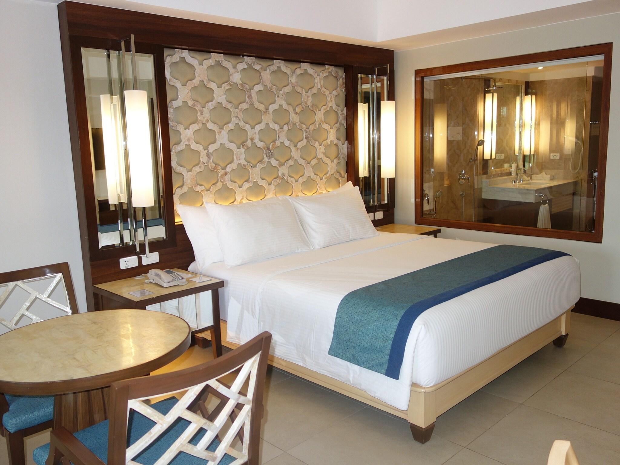 Junior Suite King Size Bed