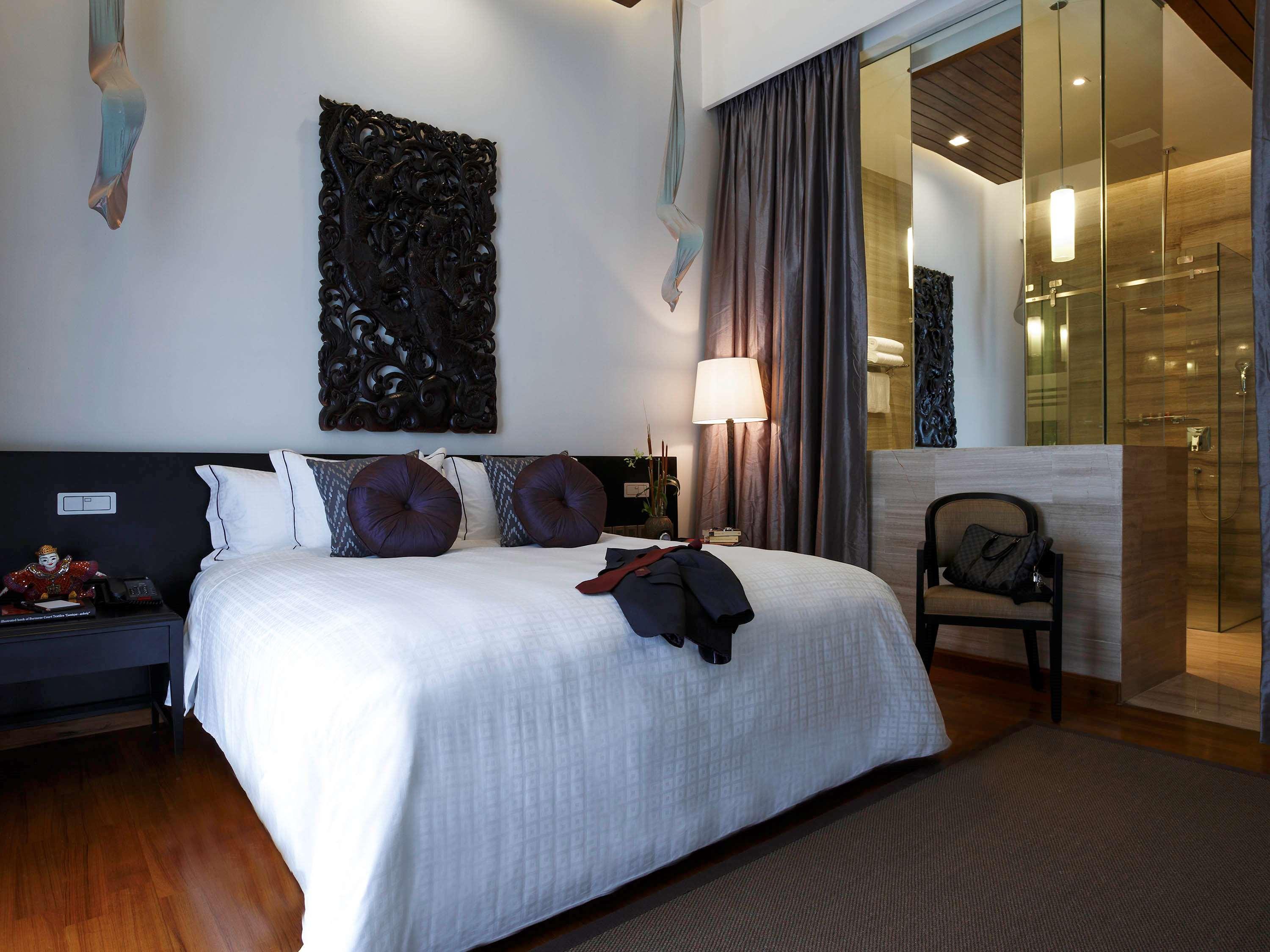 Suite Deluxe King Bed