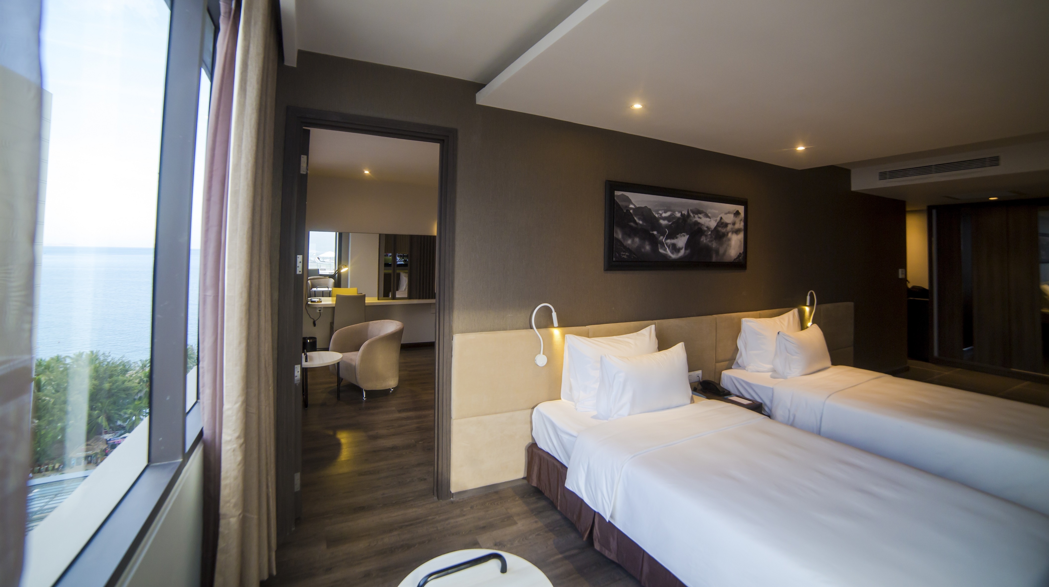 Family Room City View