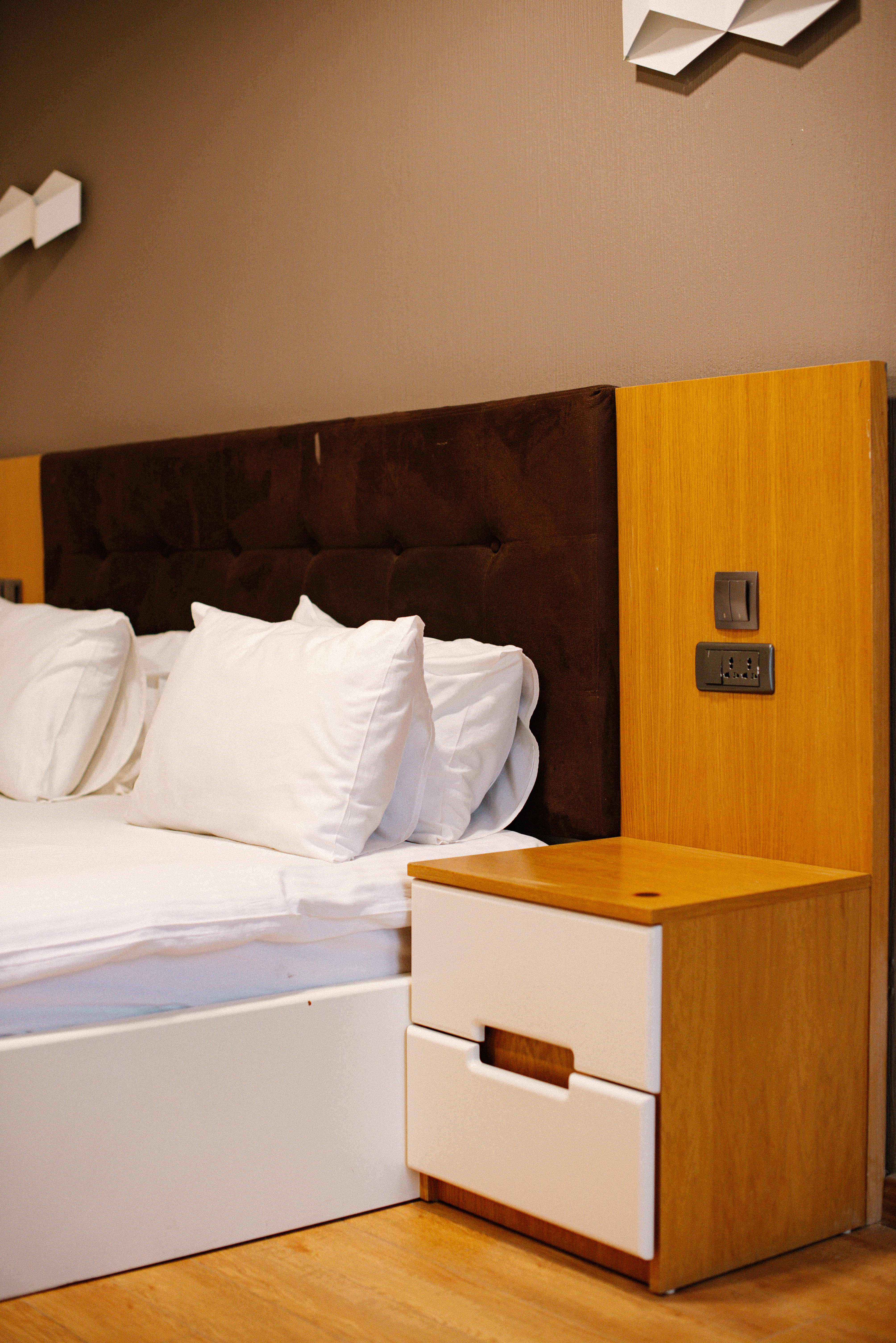 Double Deluxe One Bed