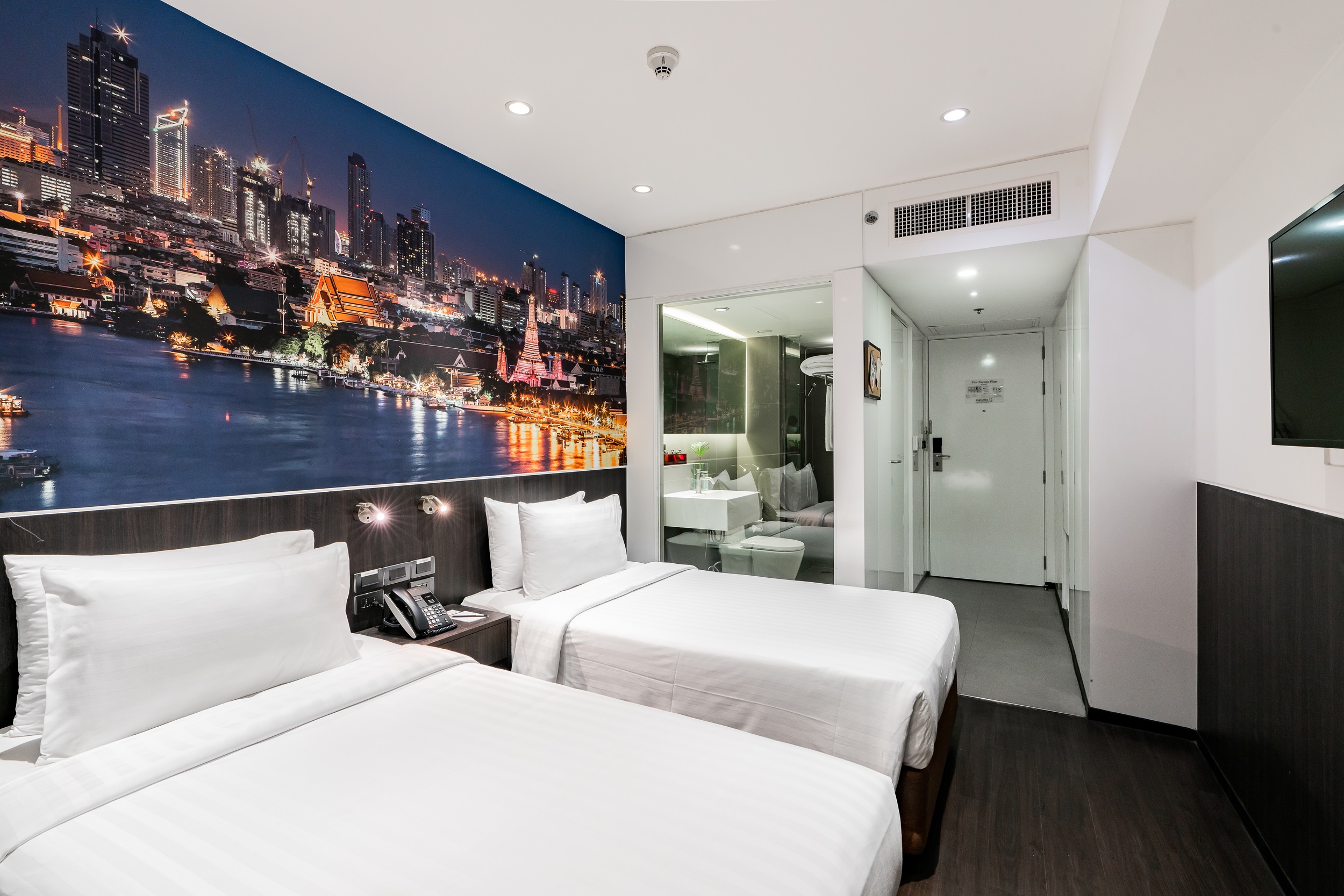 Double or Twin Standard