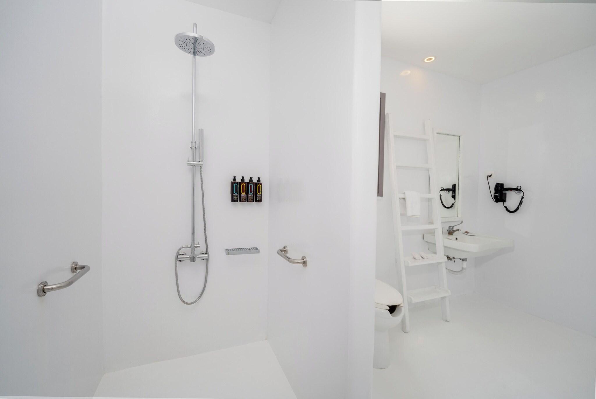 Double Deluxe with Private Pool