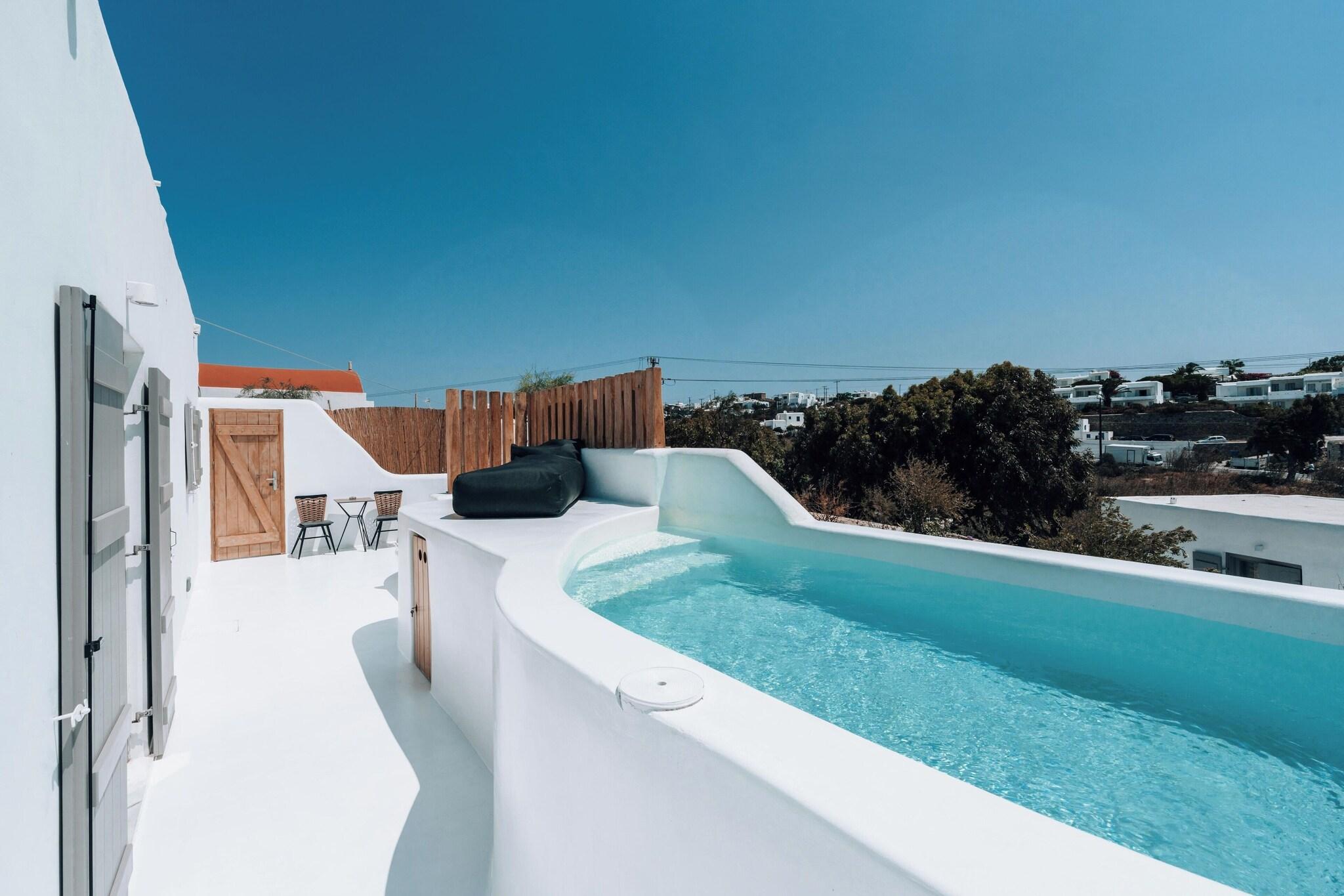 Double Deluxe with Private Pool