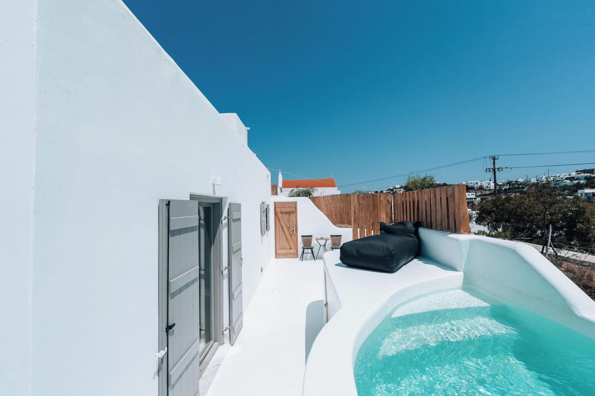 Double Deluxe with Private Pool