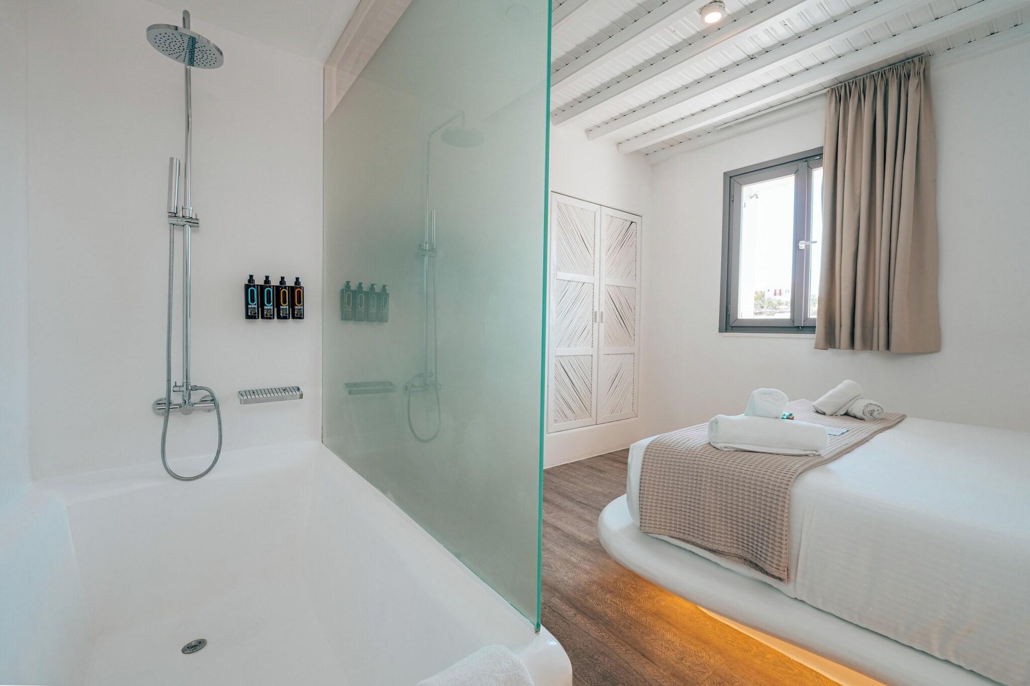 Double Deluxe Queen Bed