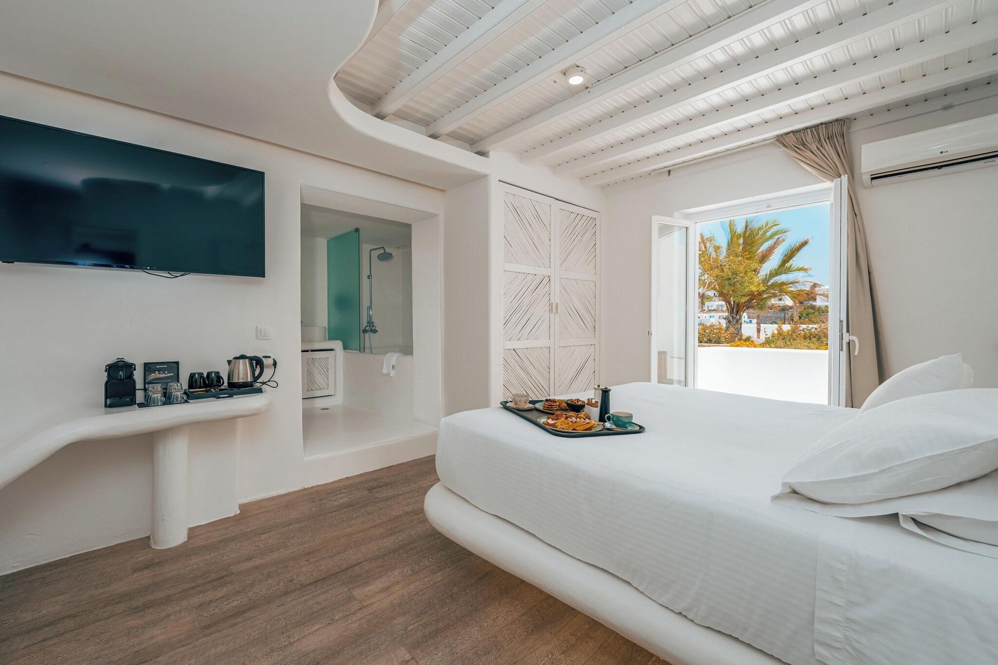 Double Deluxe Pool View