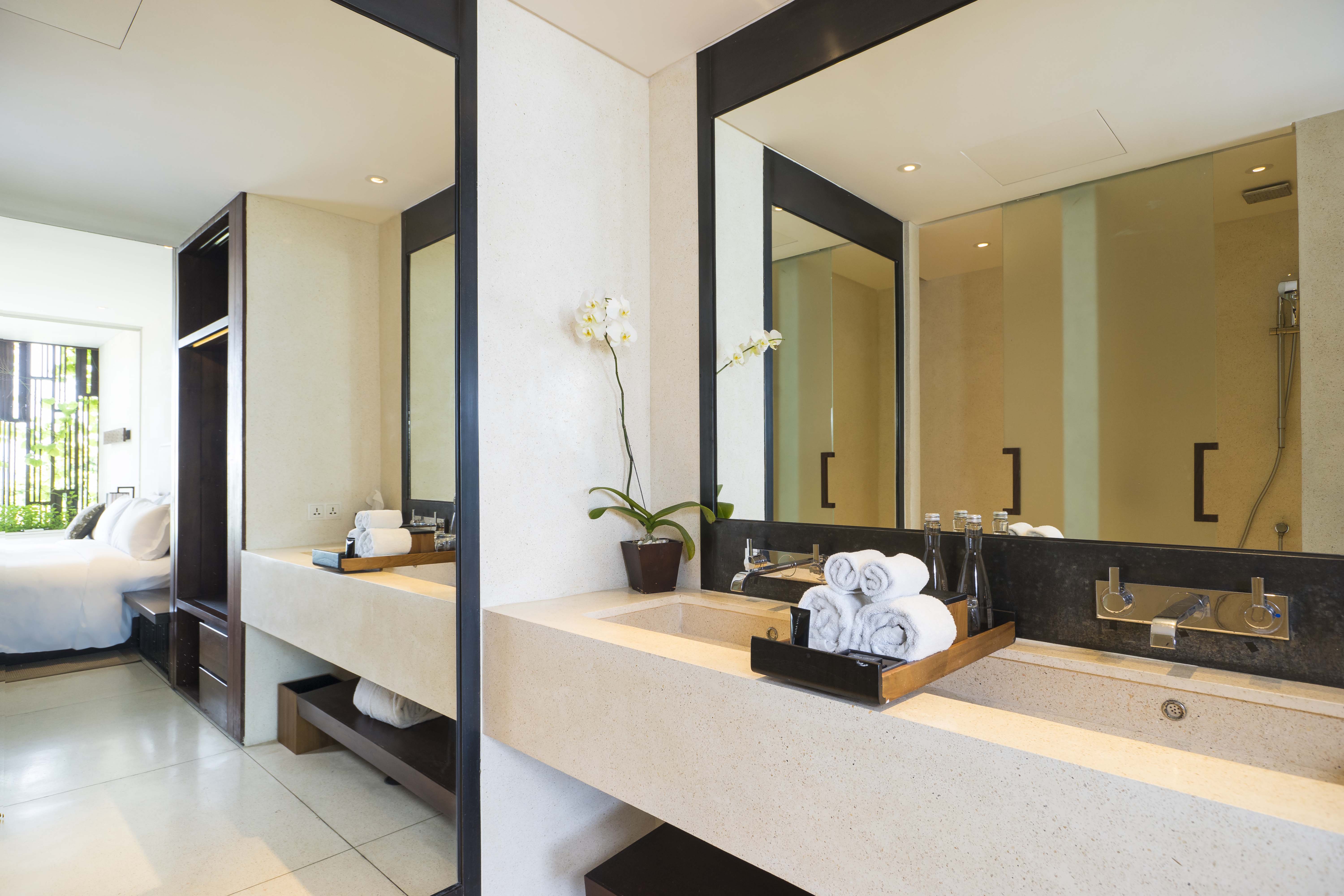 Room Deluxe King Bed