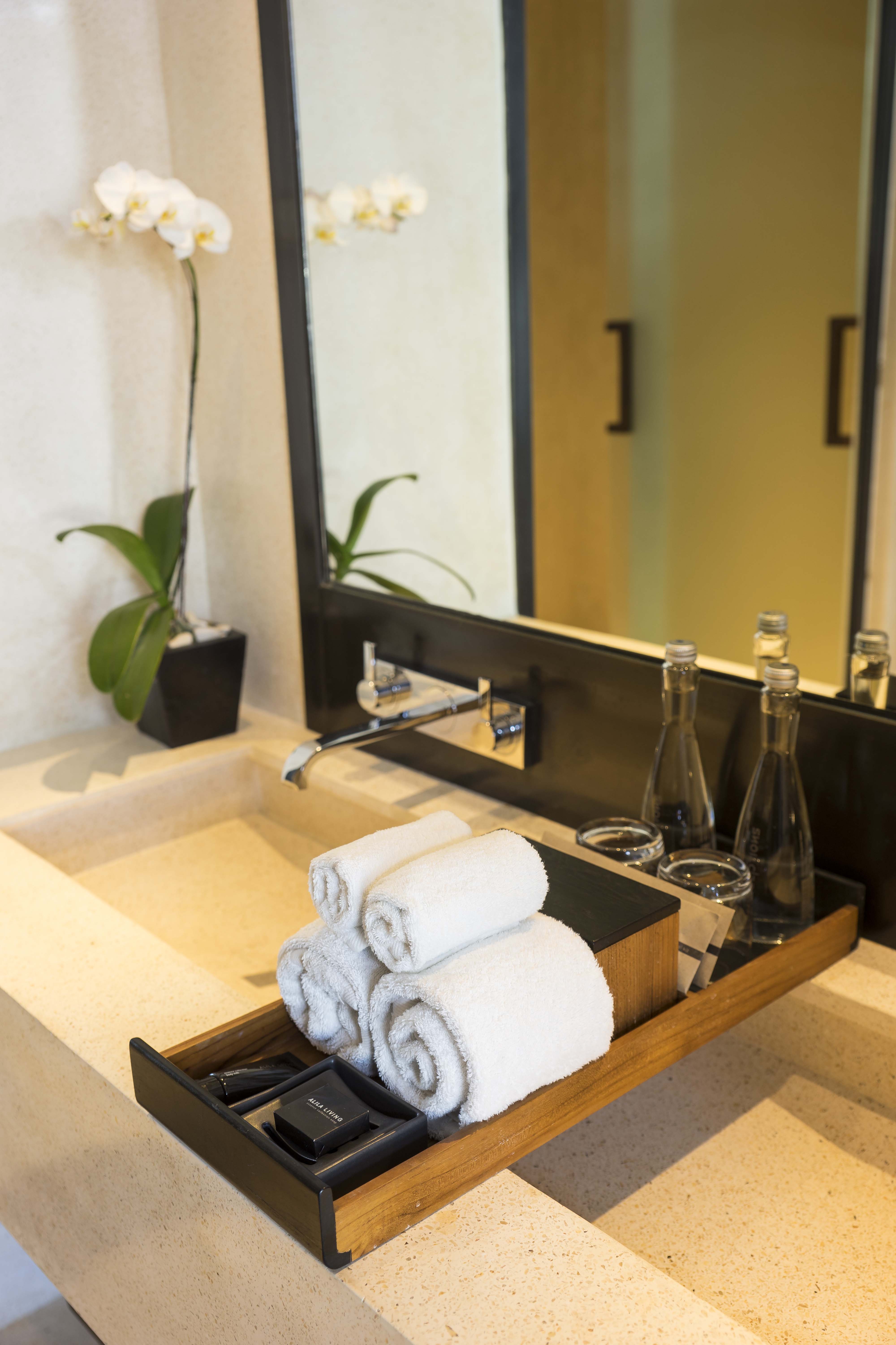 Room Deluxe King Bed