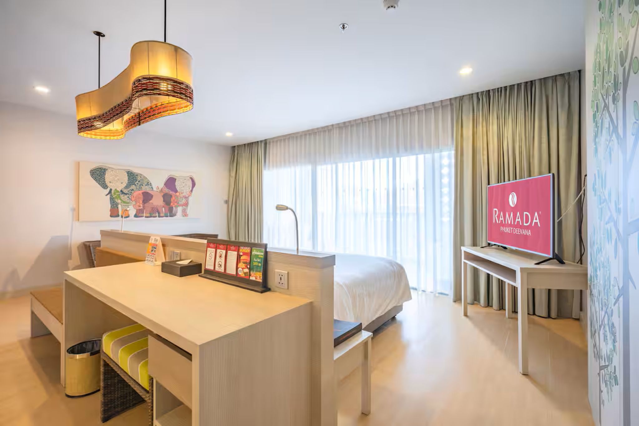 Junior Suite Standard