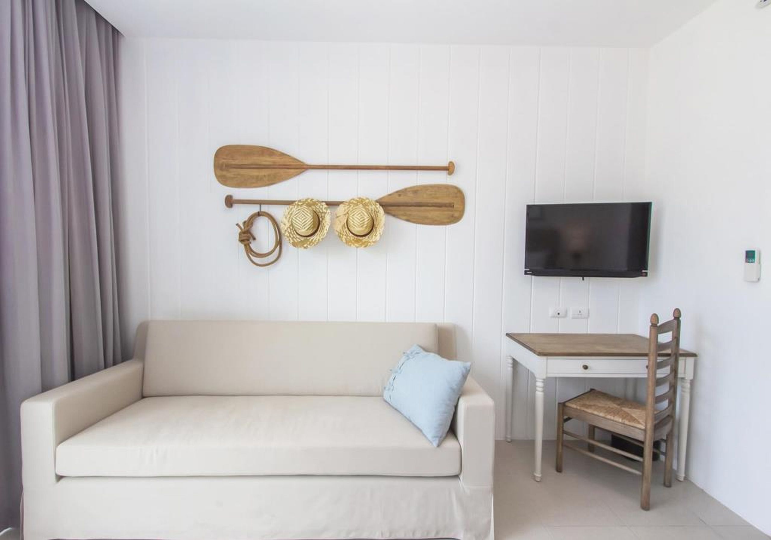 Double or Twin Deluxe Mountain View